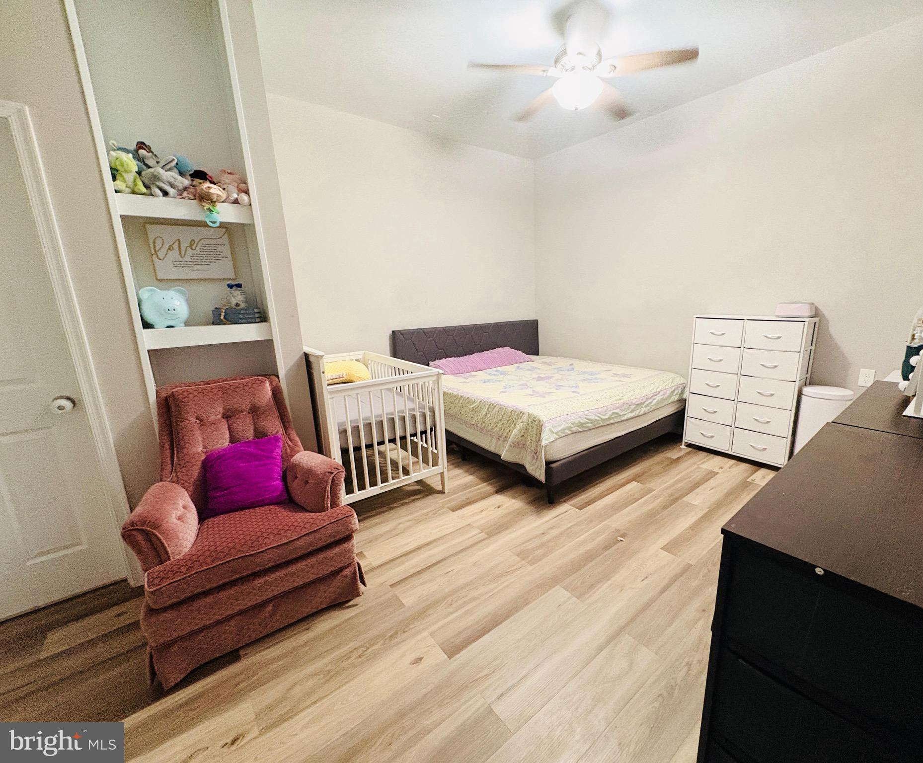 ROLAND TERRACE - Residential