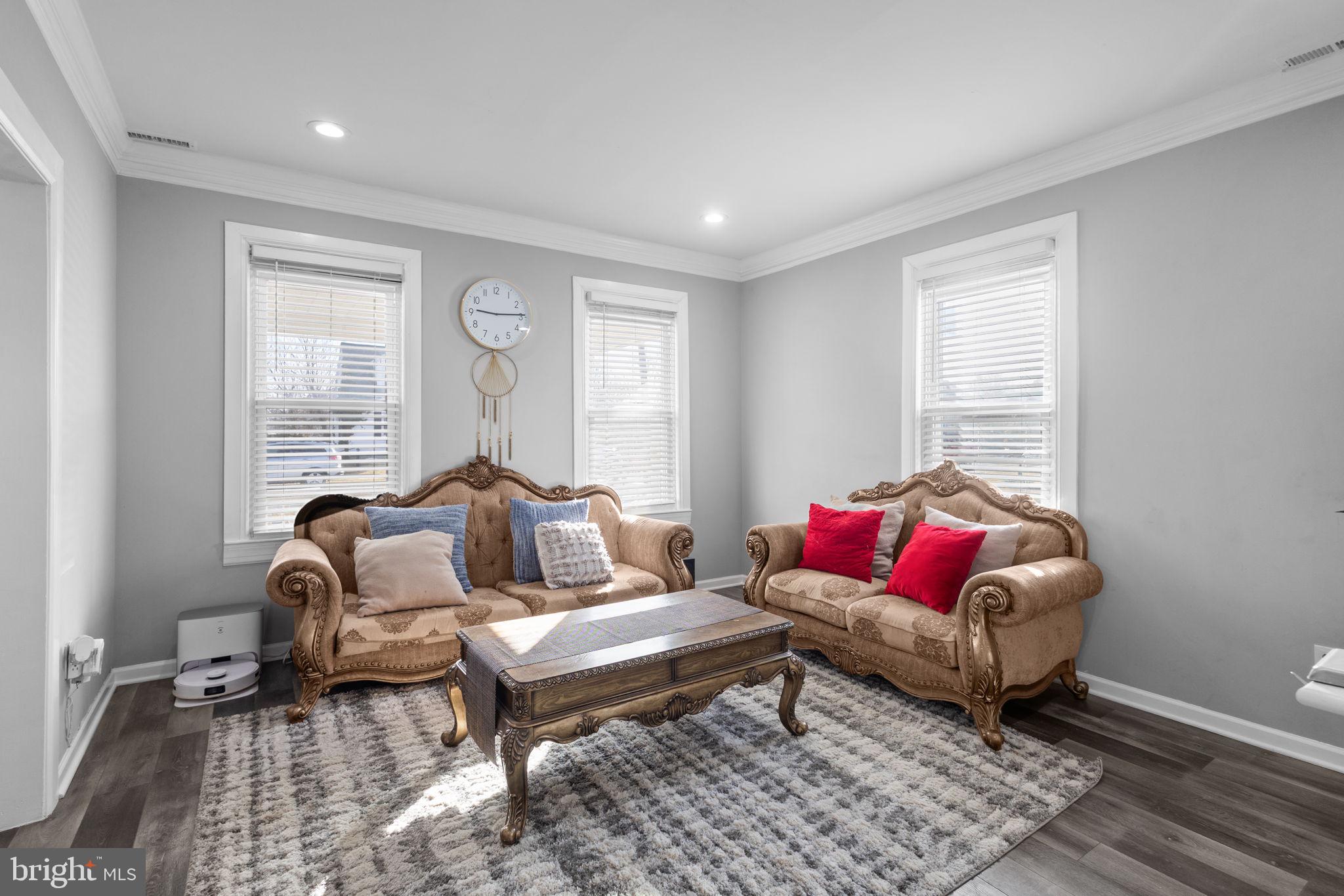 ROLAND TERRACE - Residential