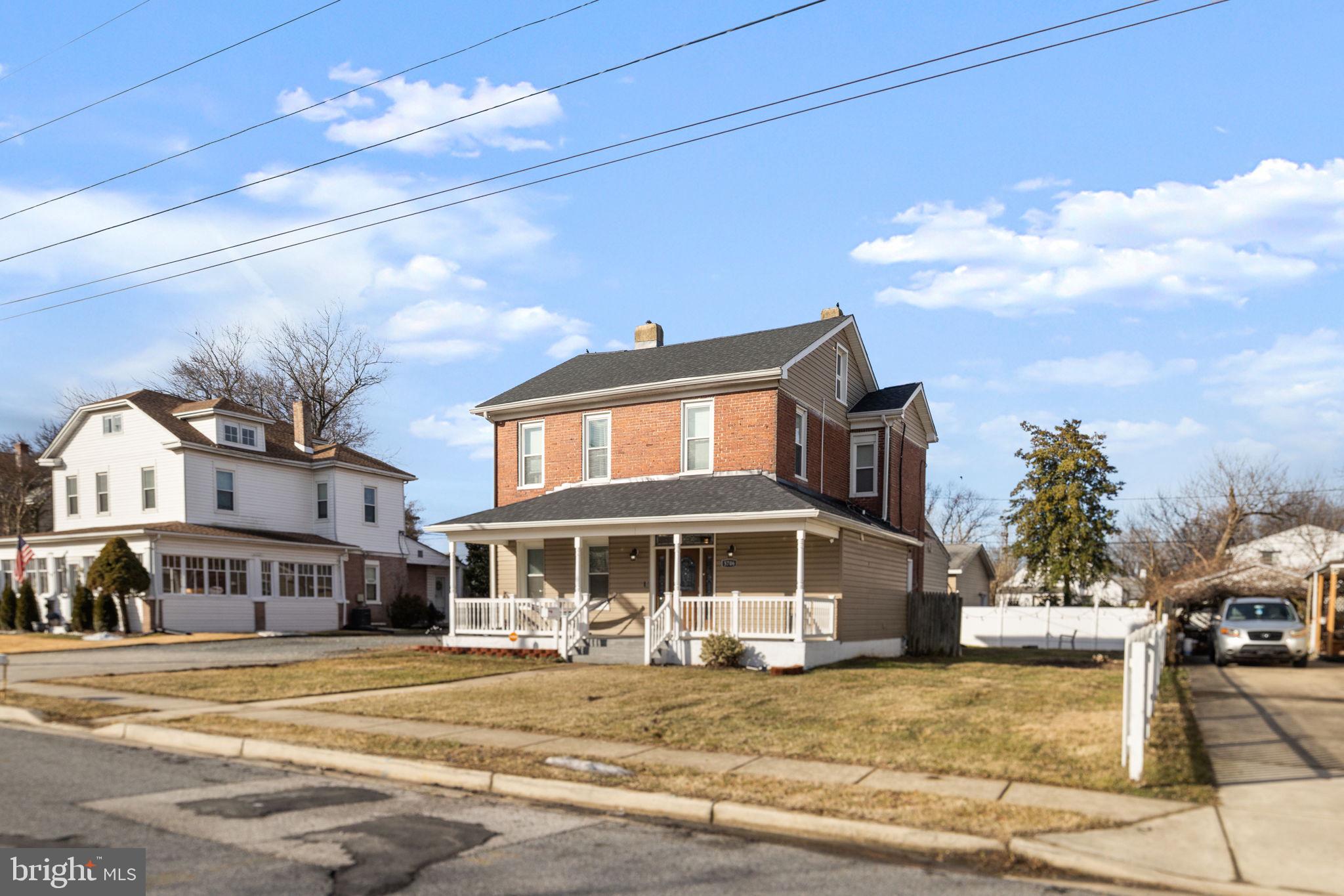 ROLAND TERRACE - Residential