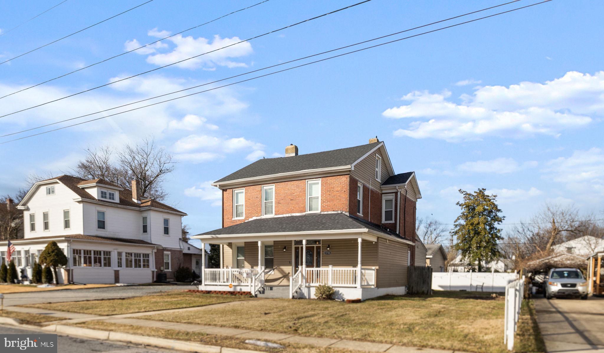 ROLAND TERRACE - Residential