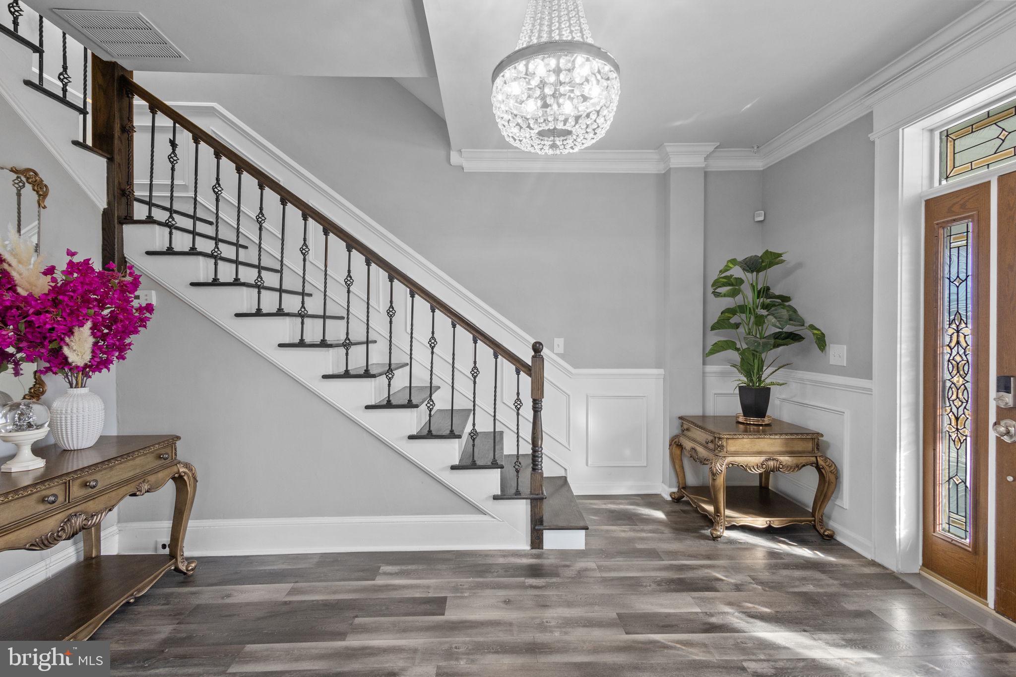 ROLAND TERRACE - Residential