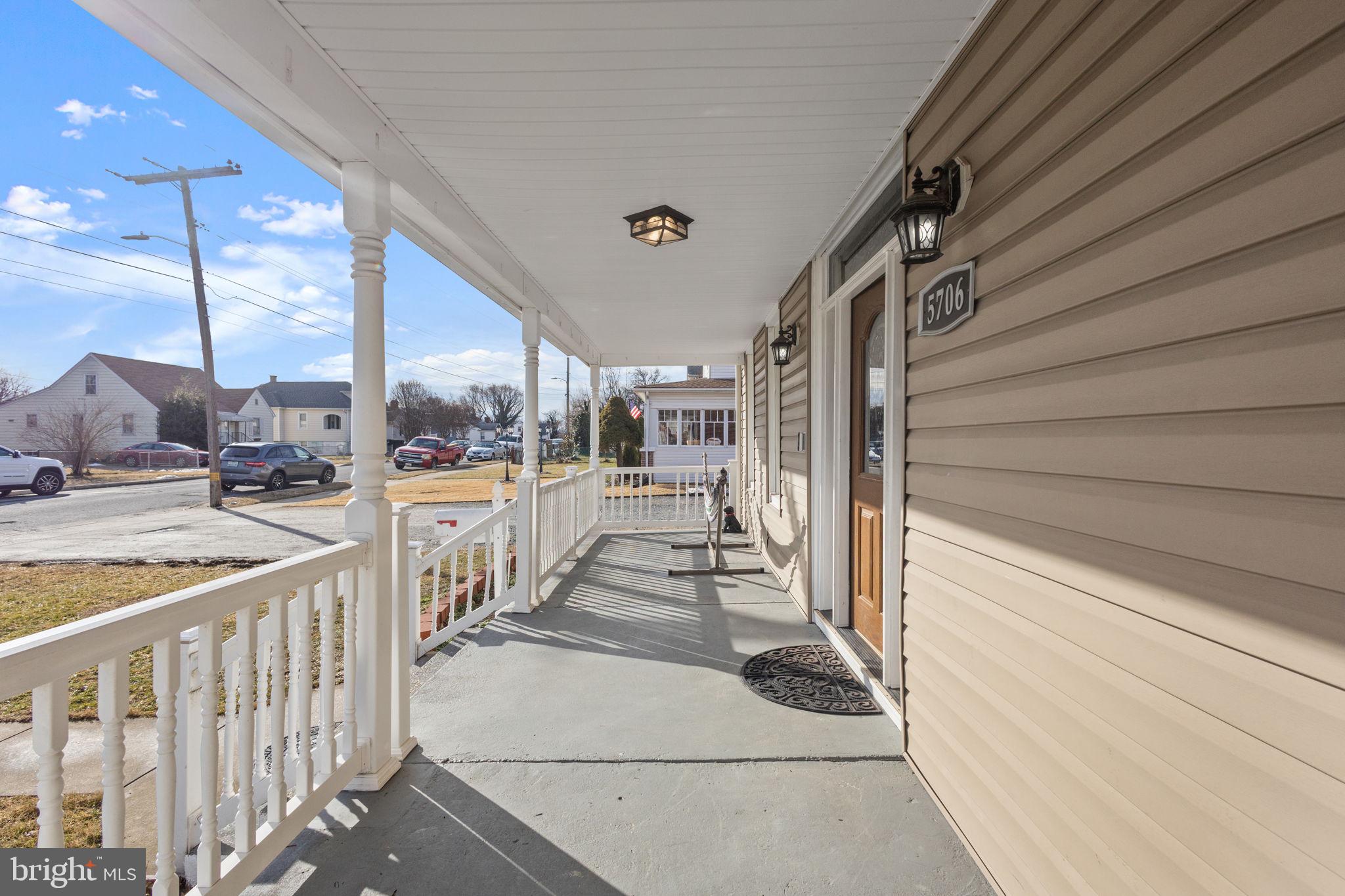 ROLAND TERRACE - Residential