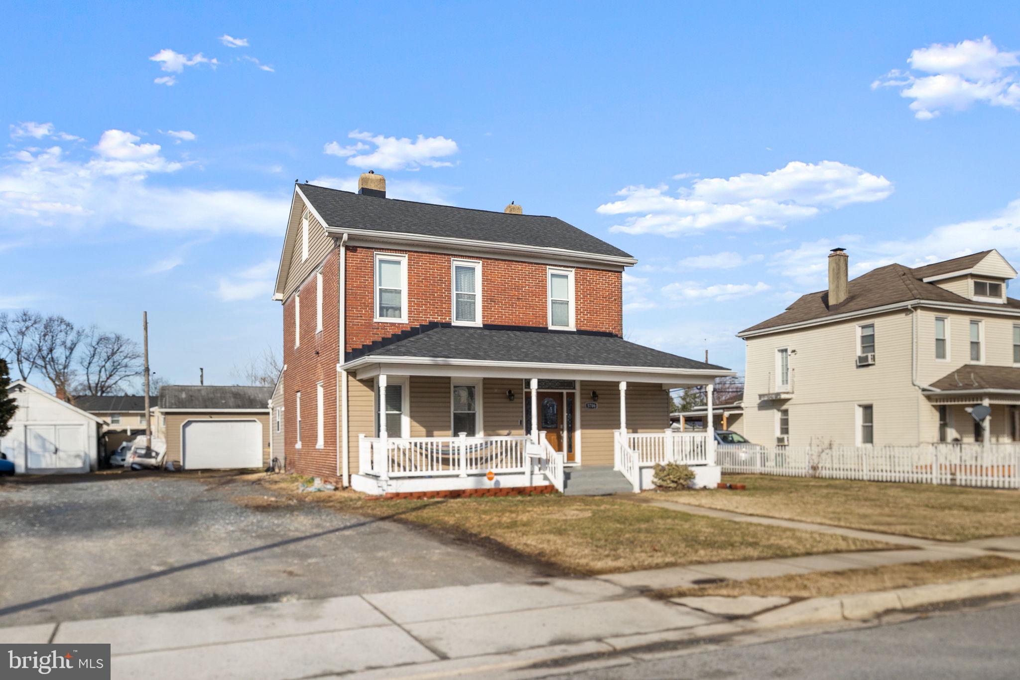 ROLAND TERRACE - Residential