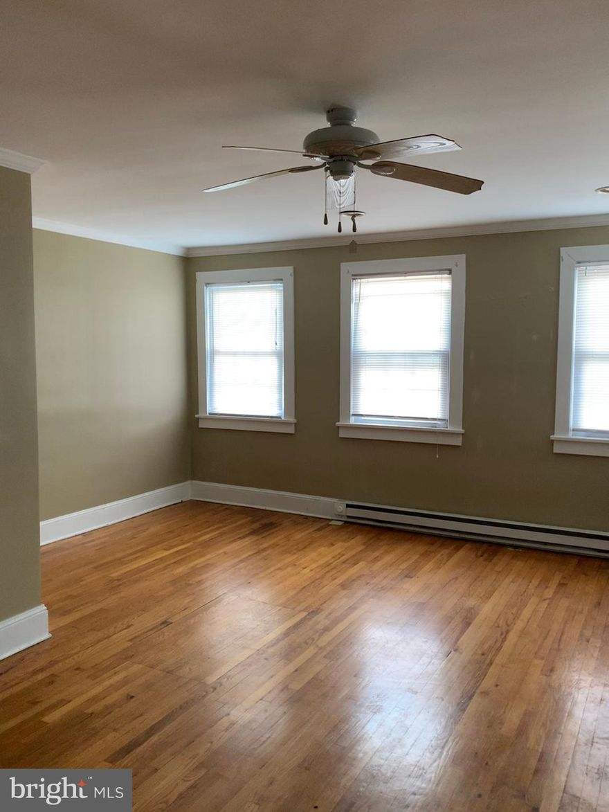 1 bedroom, 1 bath apartment in Woodstock.  No washer, no dryer on premises.  Water, sewer, trash included in rent.  Electric baseboard heat.  Window unit would be allowed at tenants expense.  Apartment is on second floor.  Apartment #2.  NO PETS ALLOWED