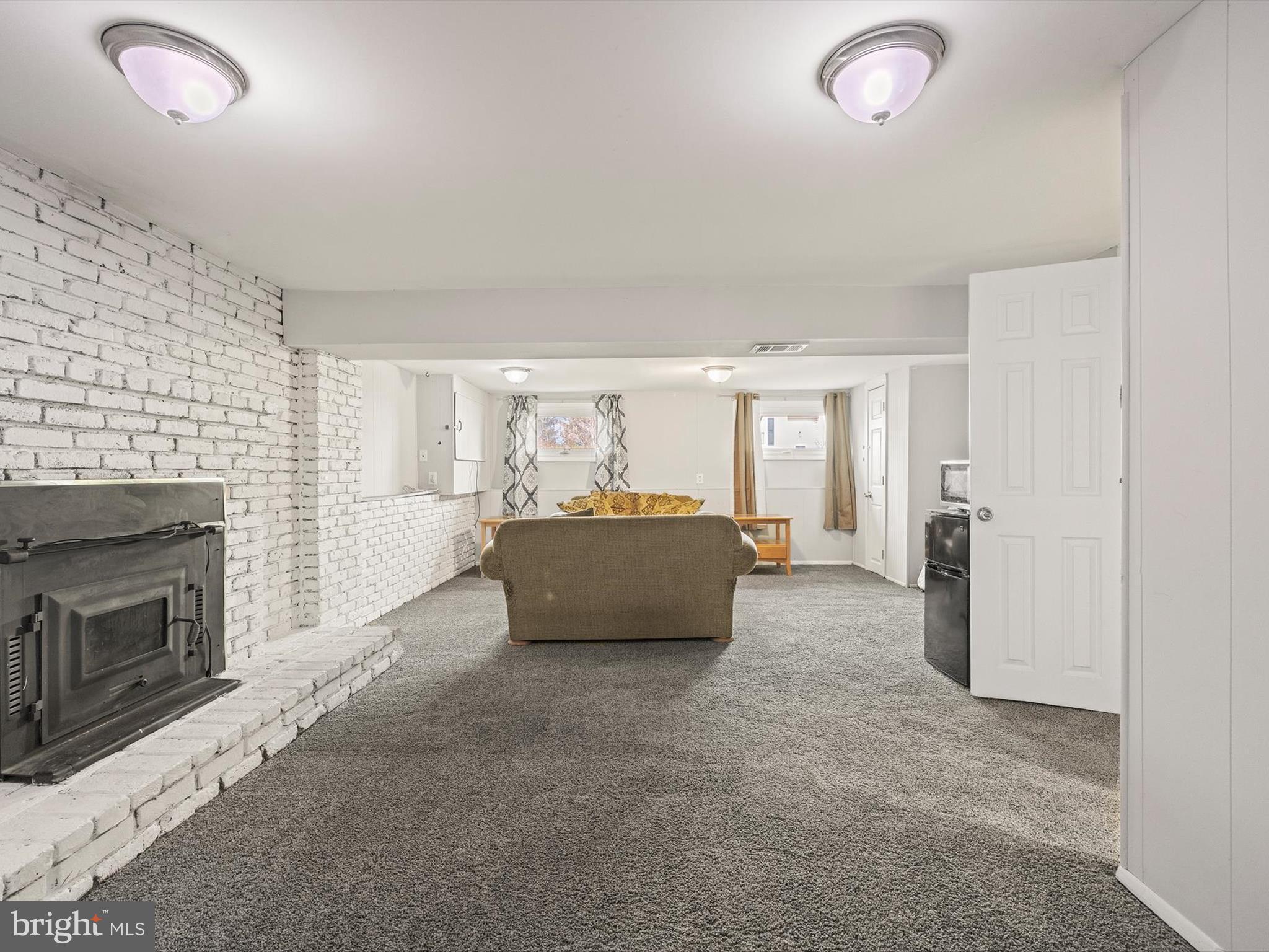 SPENCER GARDENS - Residential