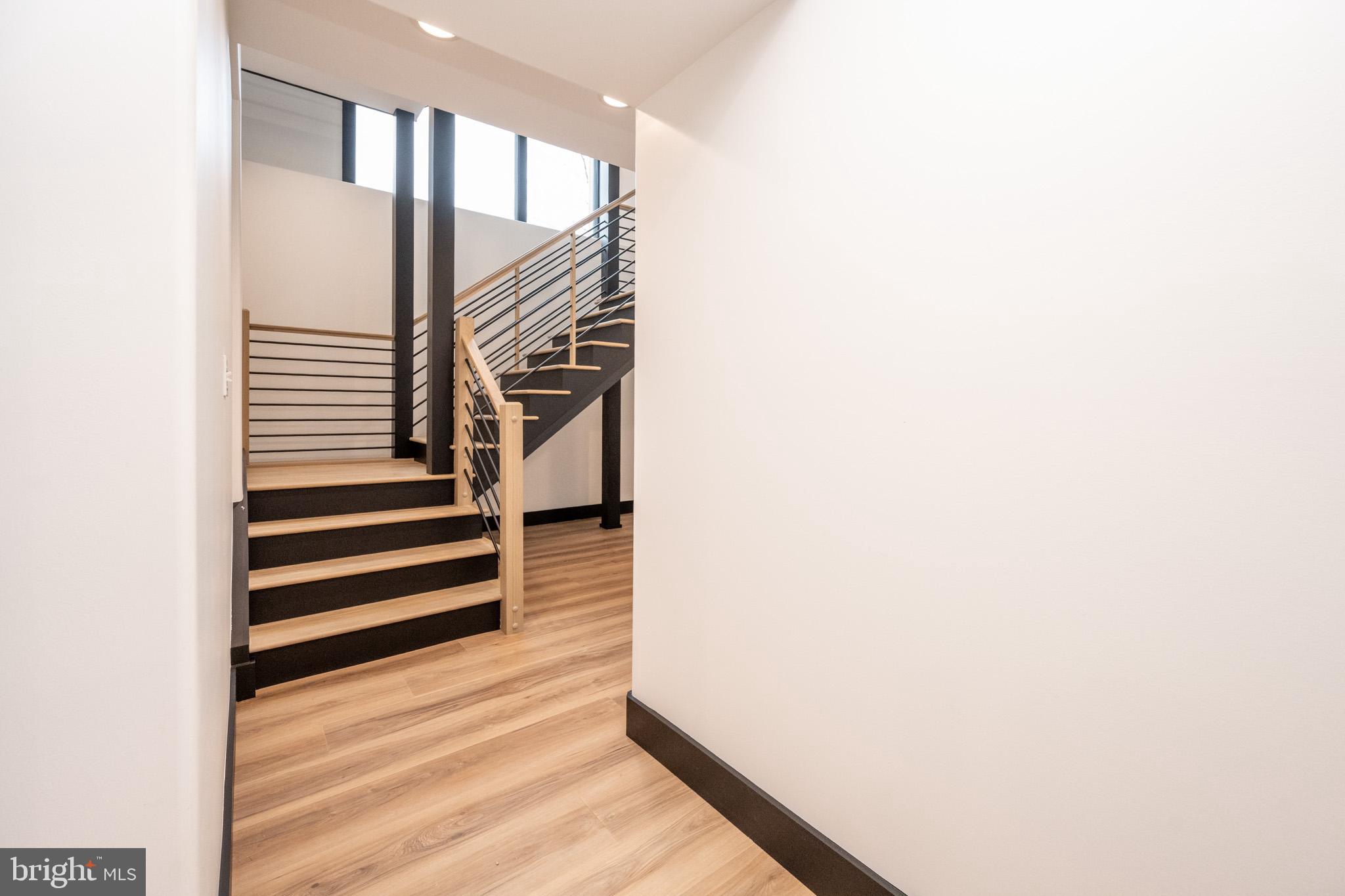 LODESTONE - Residential