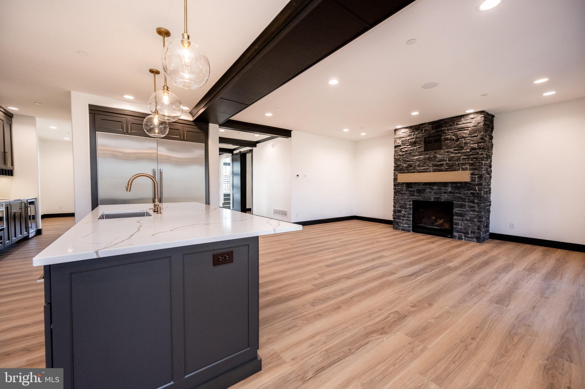 LODESTONE - Residential