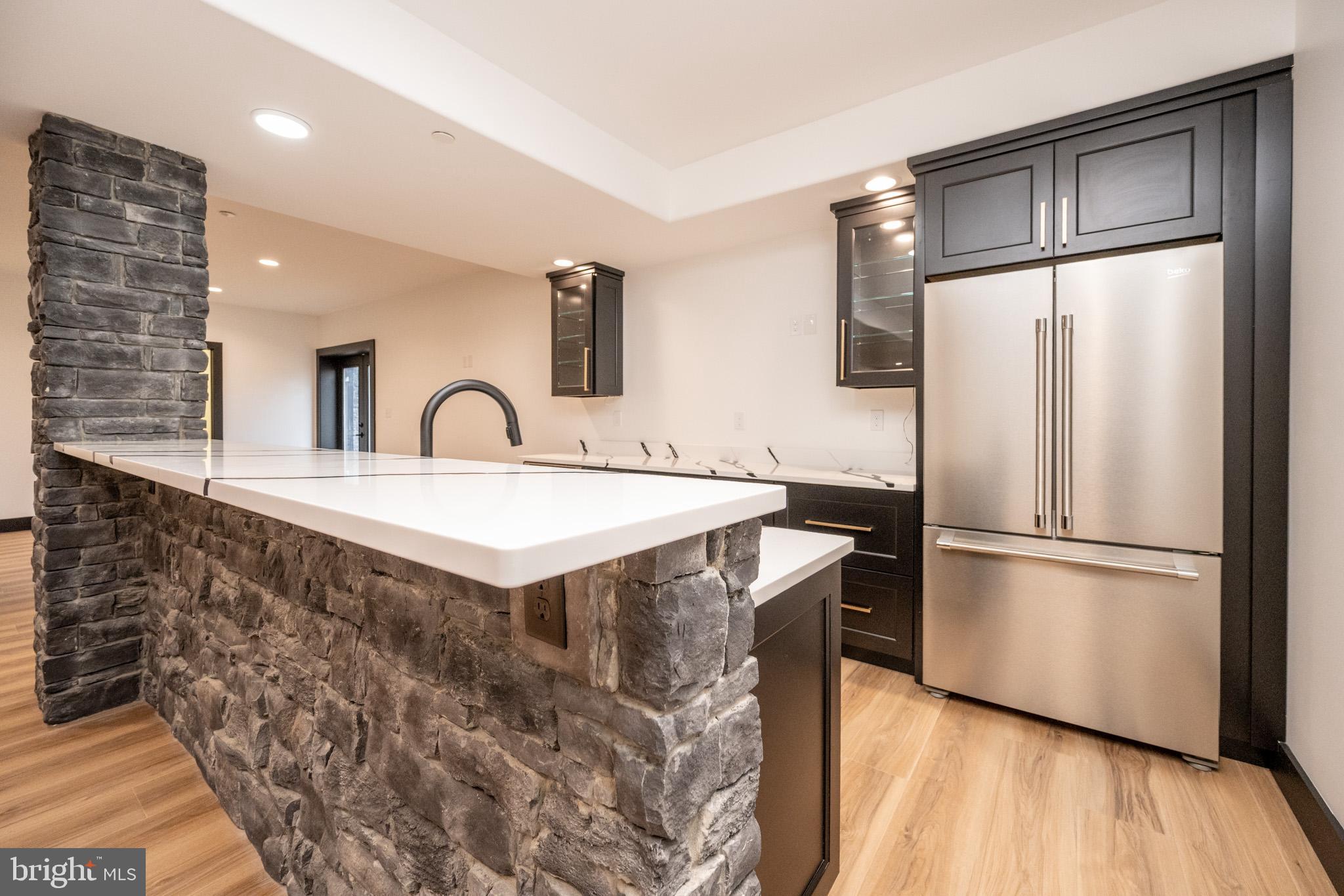 LODESTONE - Residential