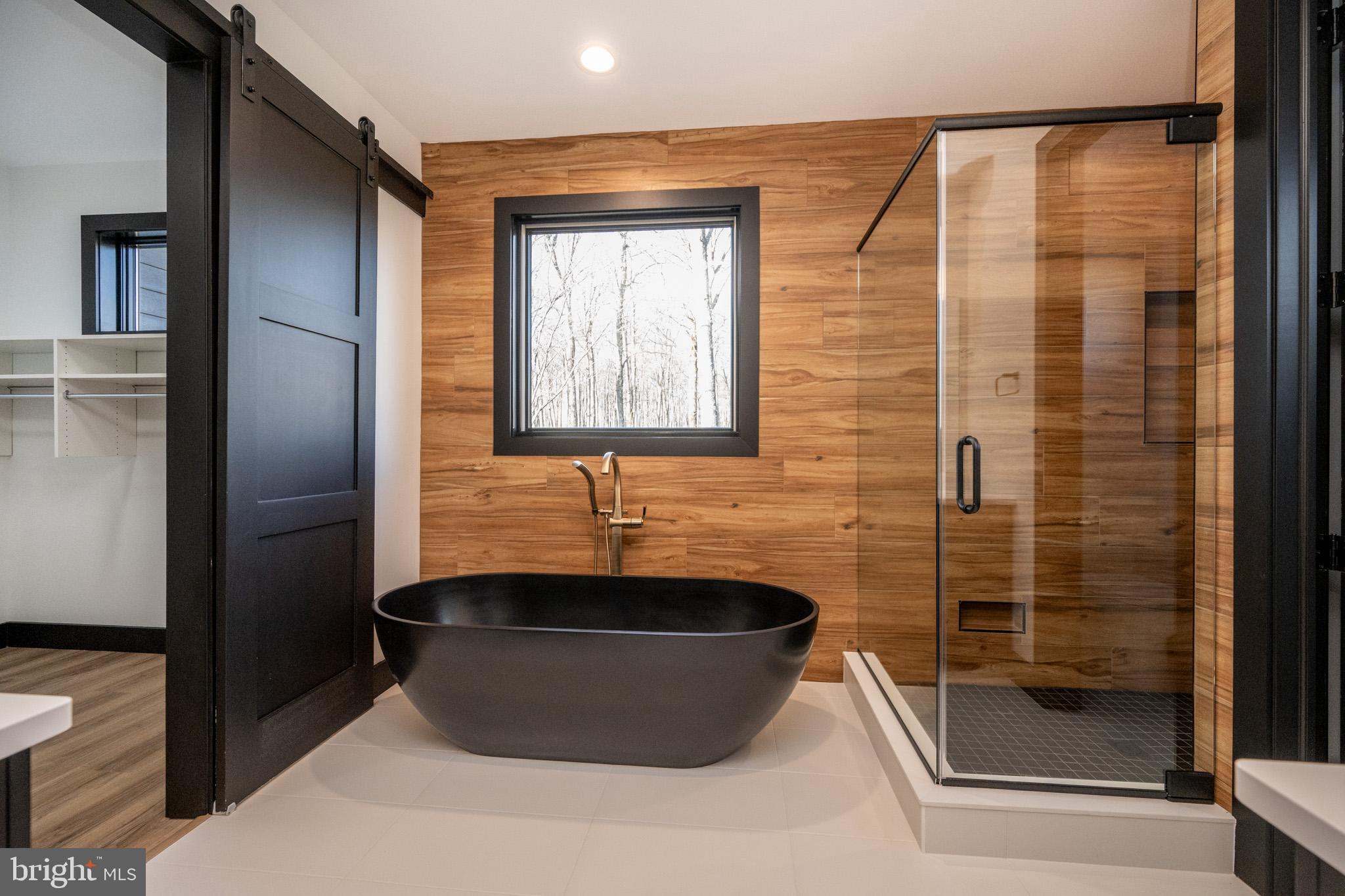 LODESTONE - Residential