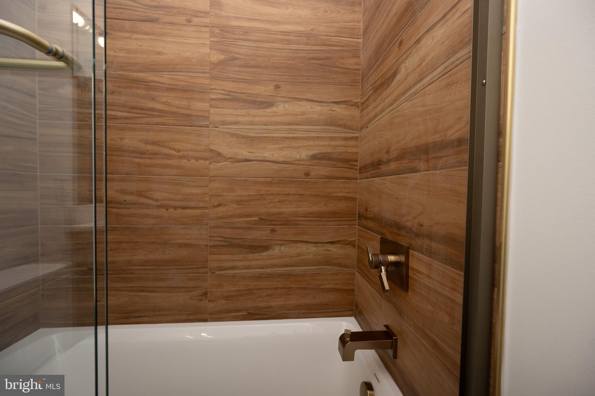 LODESTONE - Residential