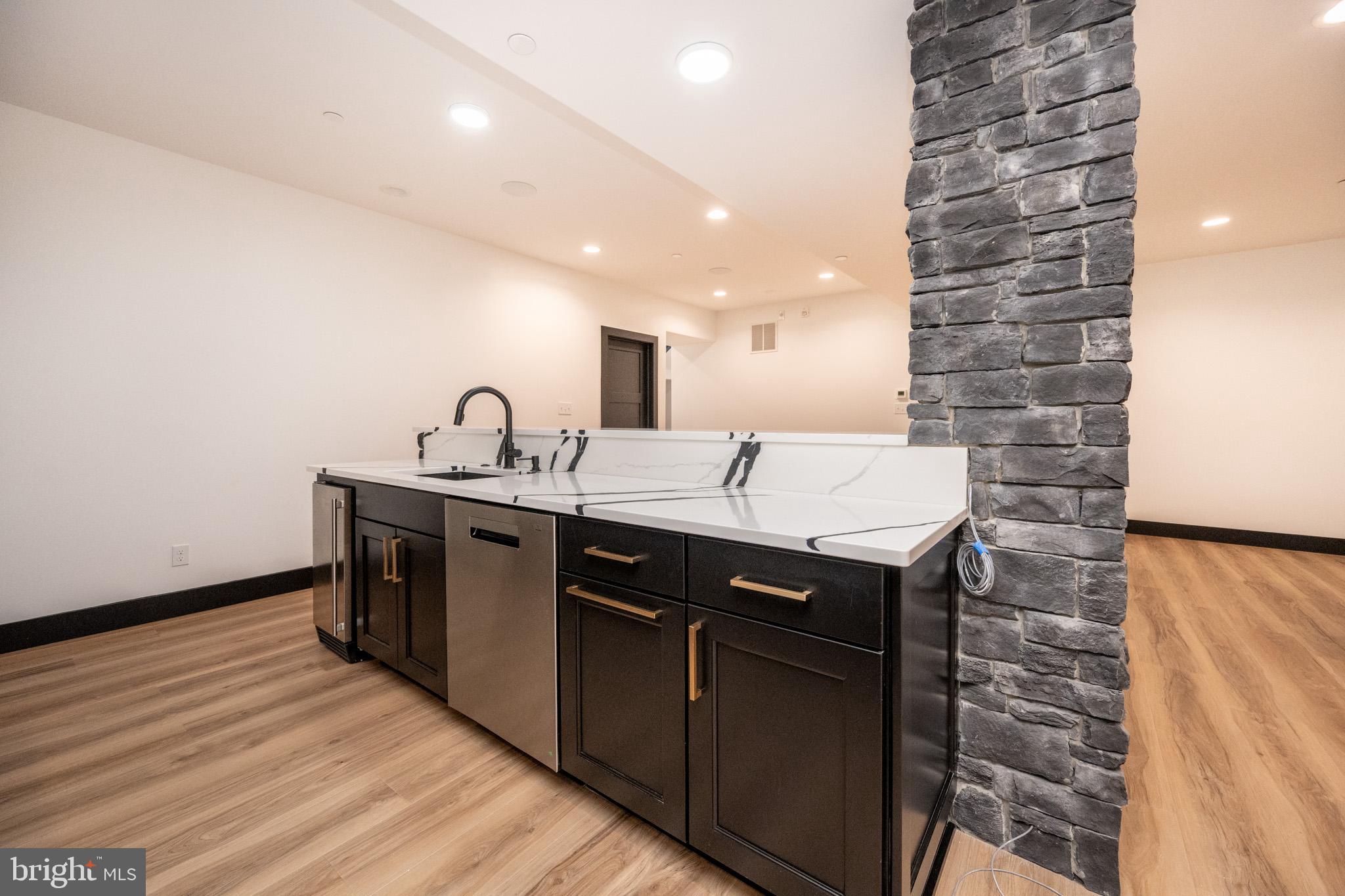 LODESTONE - Residential