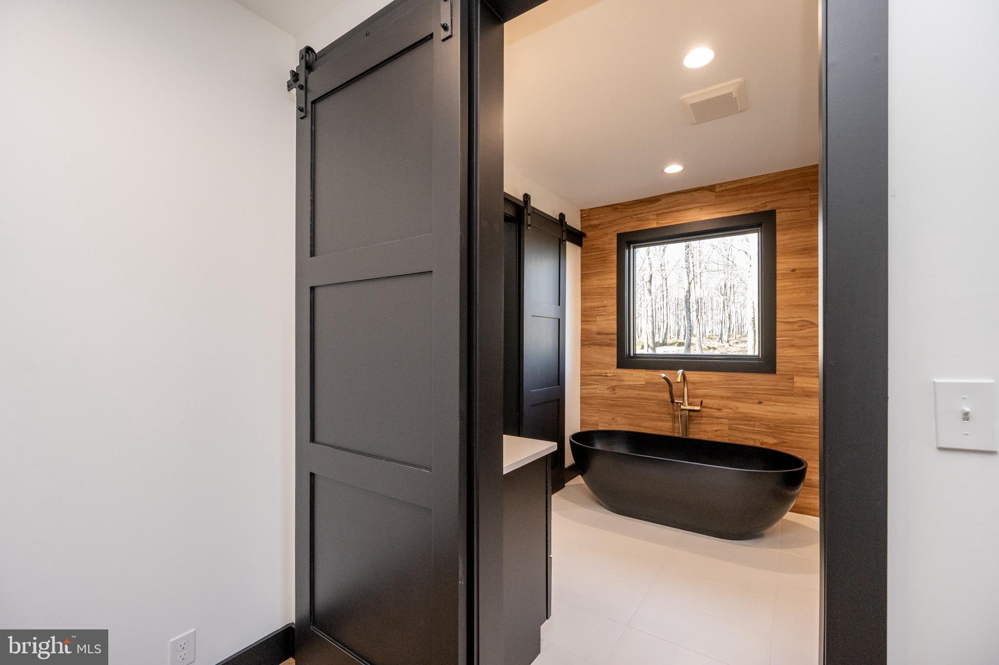 LODESTONE - Residential