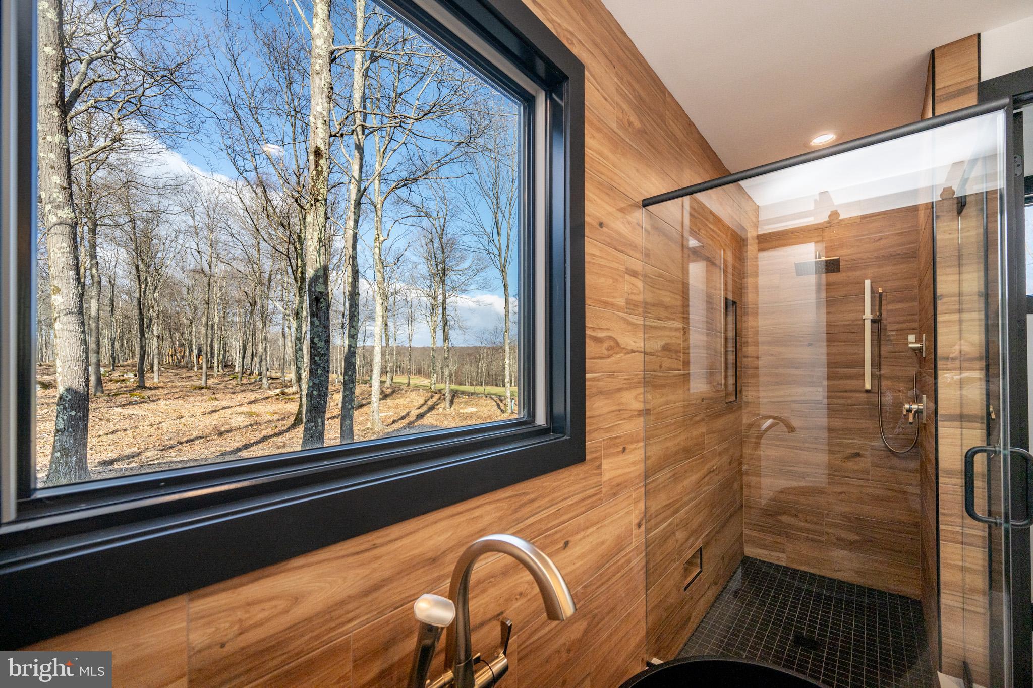 LODESTONE - Residential