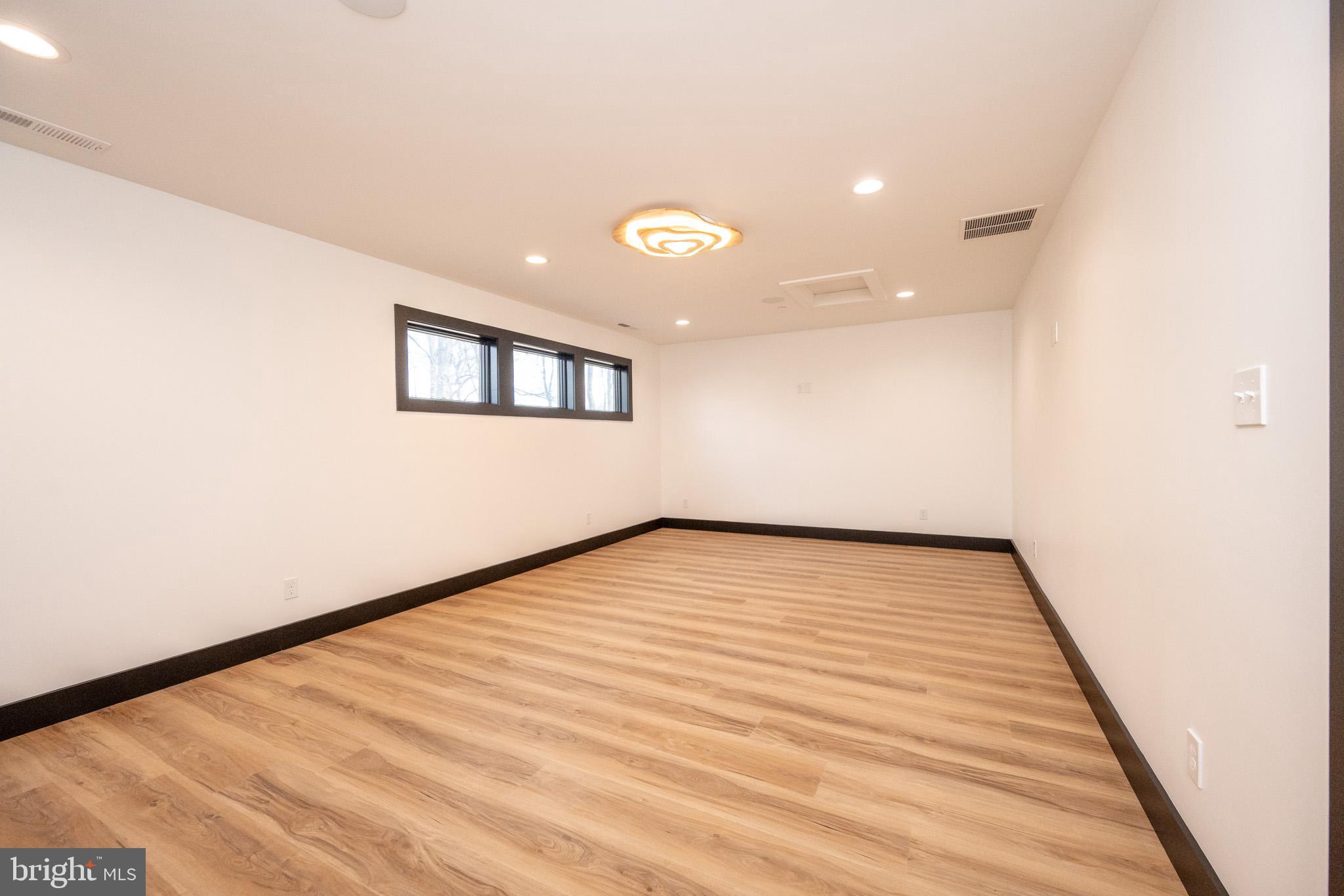 LODESTONE - Residential