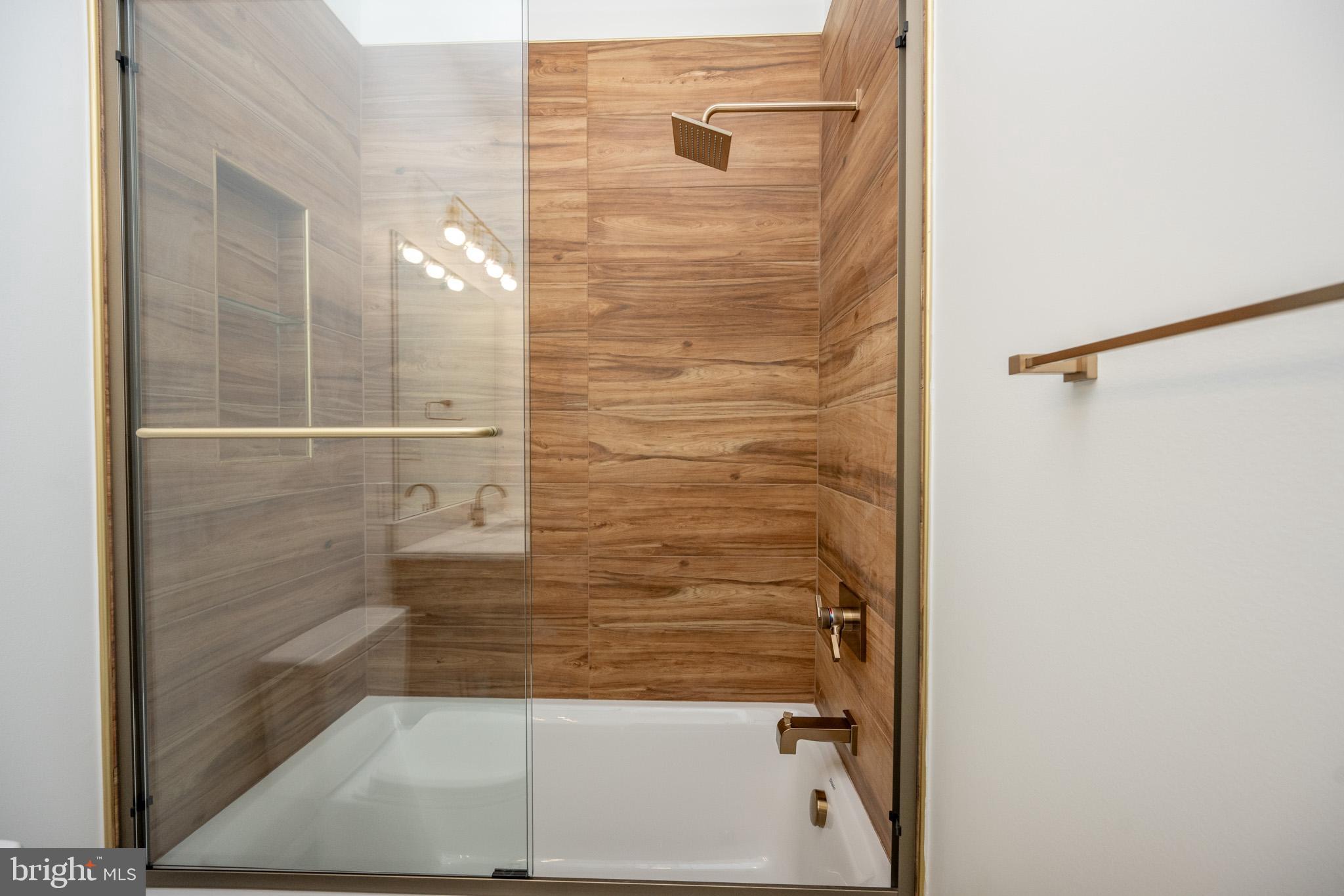 LODESTONE - Residential