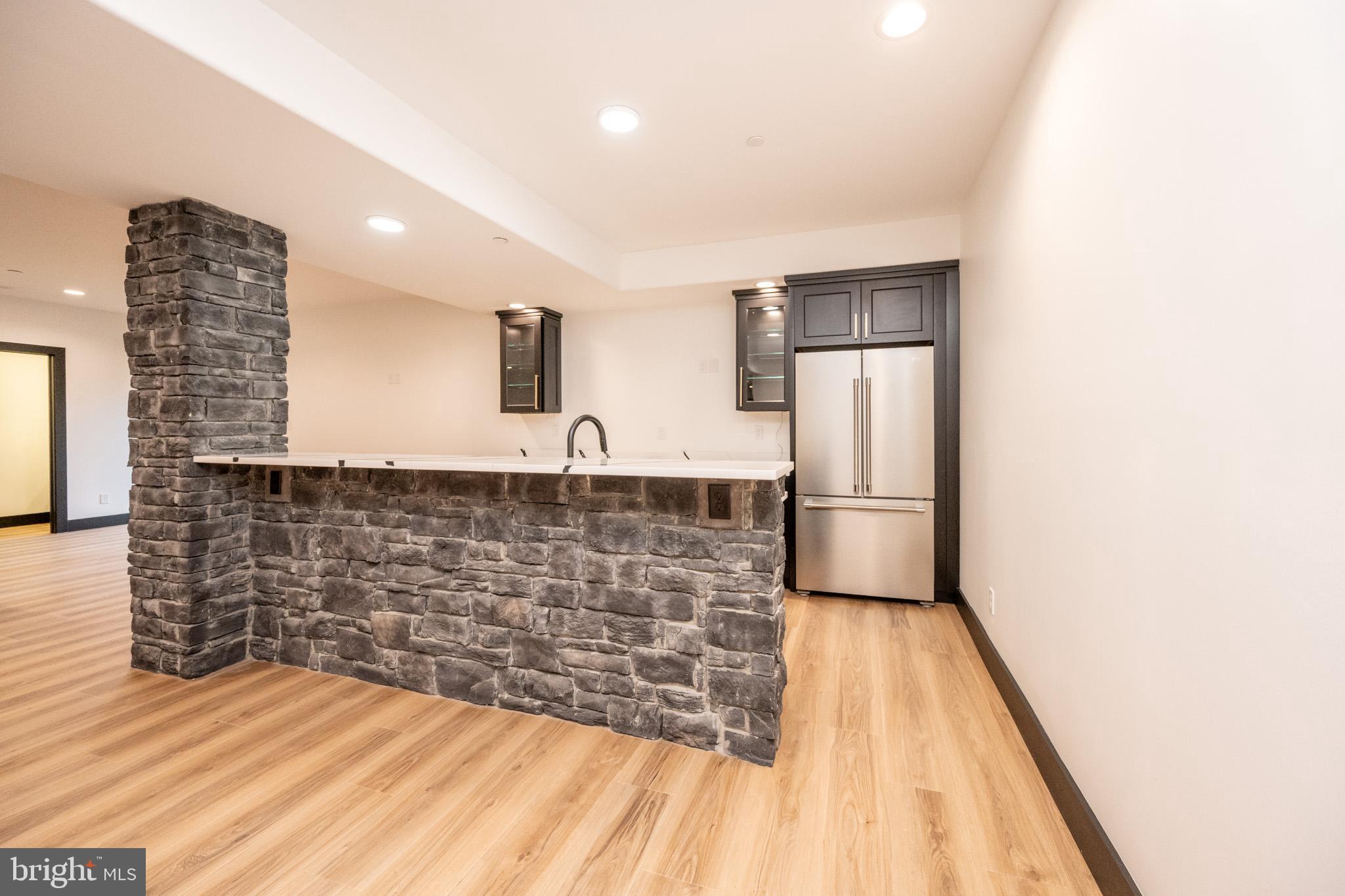 LODESTONE - Residential