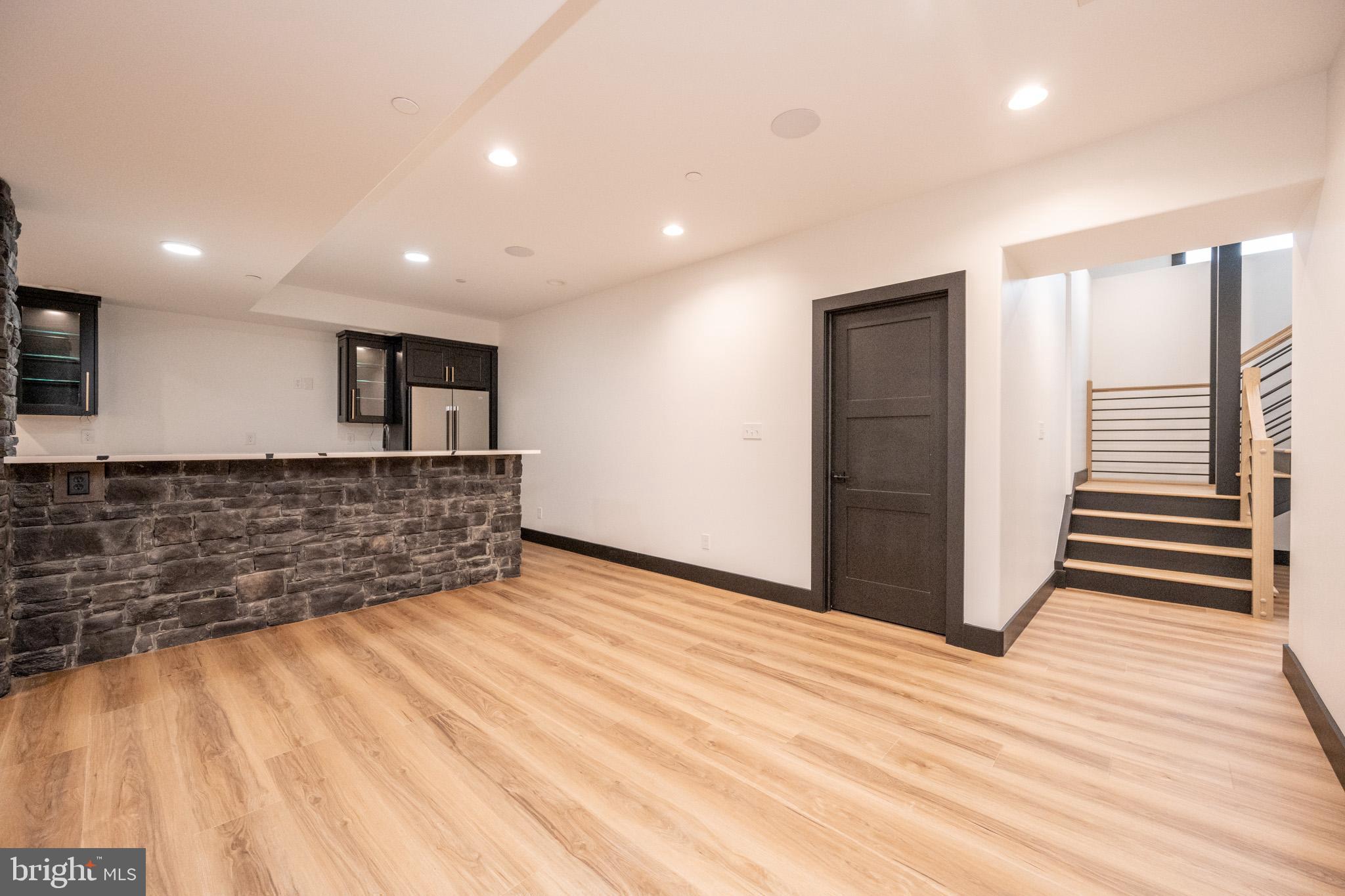 LODESTONE - Residential