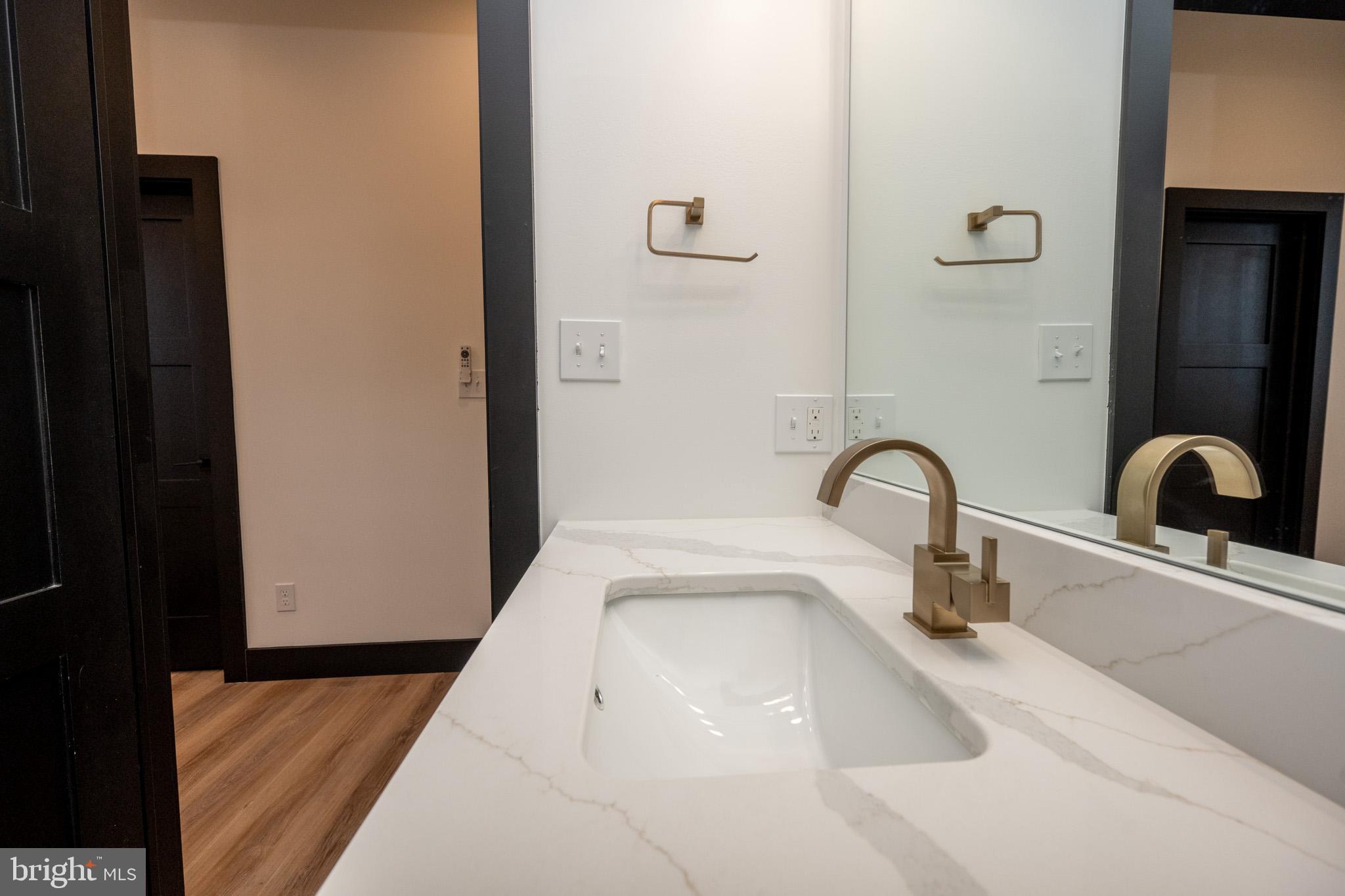 LODESTONE - Residential