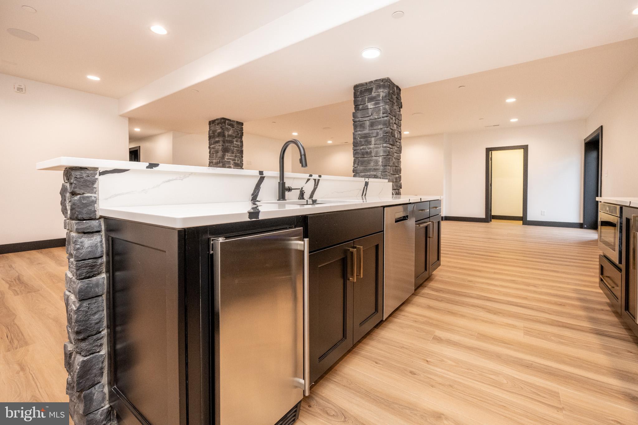 LODESTONE - Residential