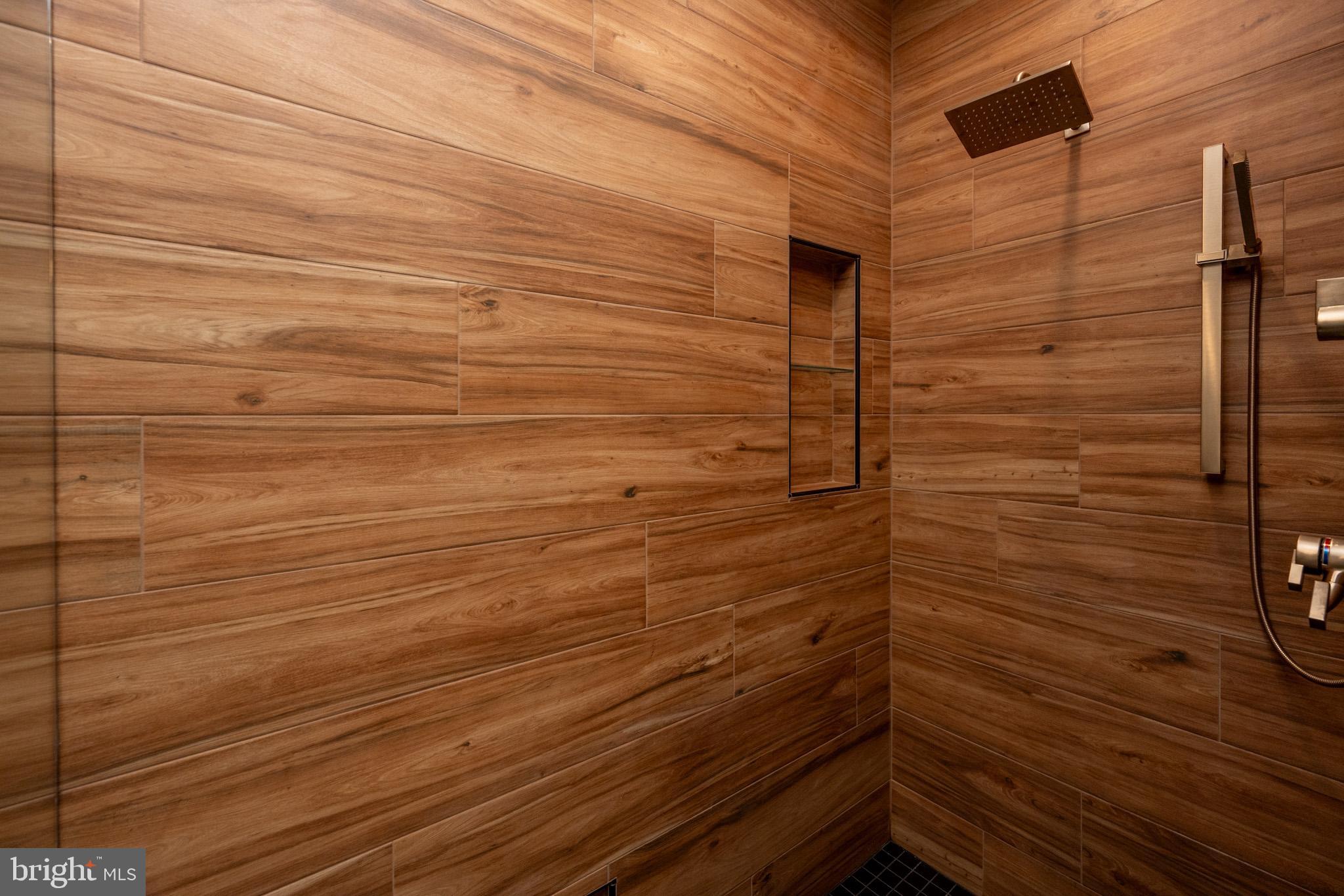 LODESTONE - Residential