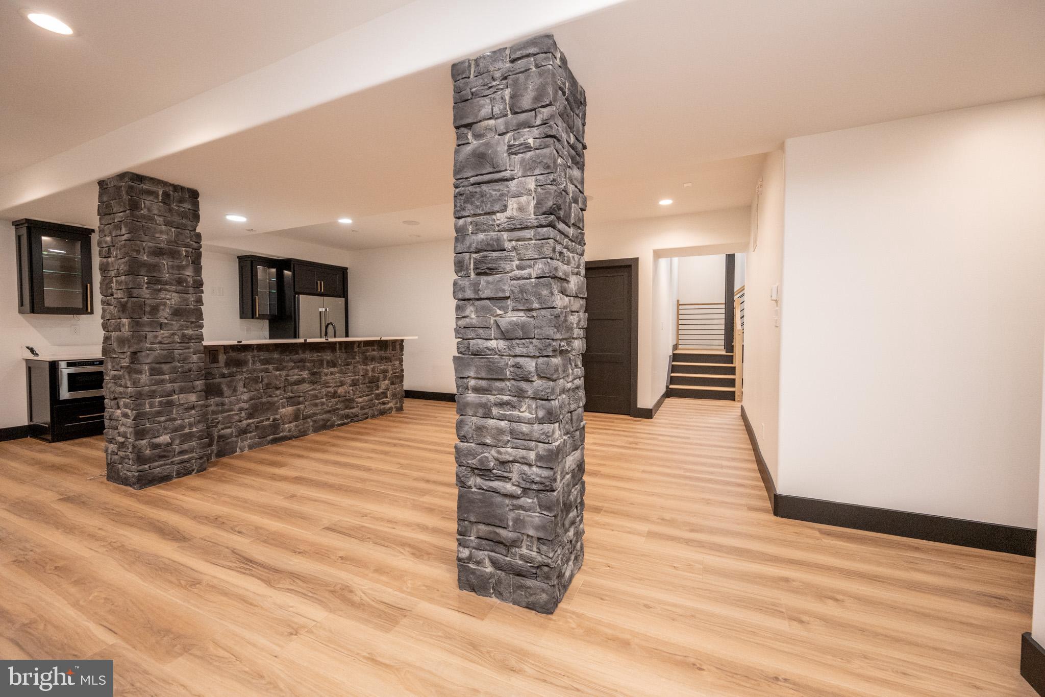 LODESTONE - Residential