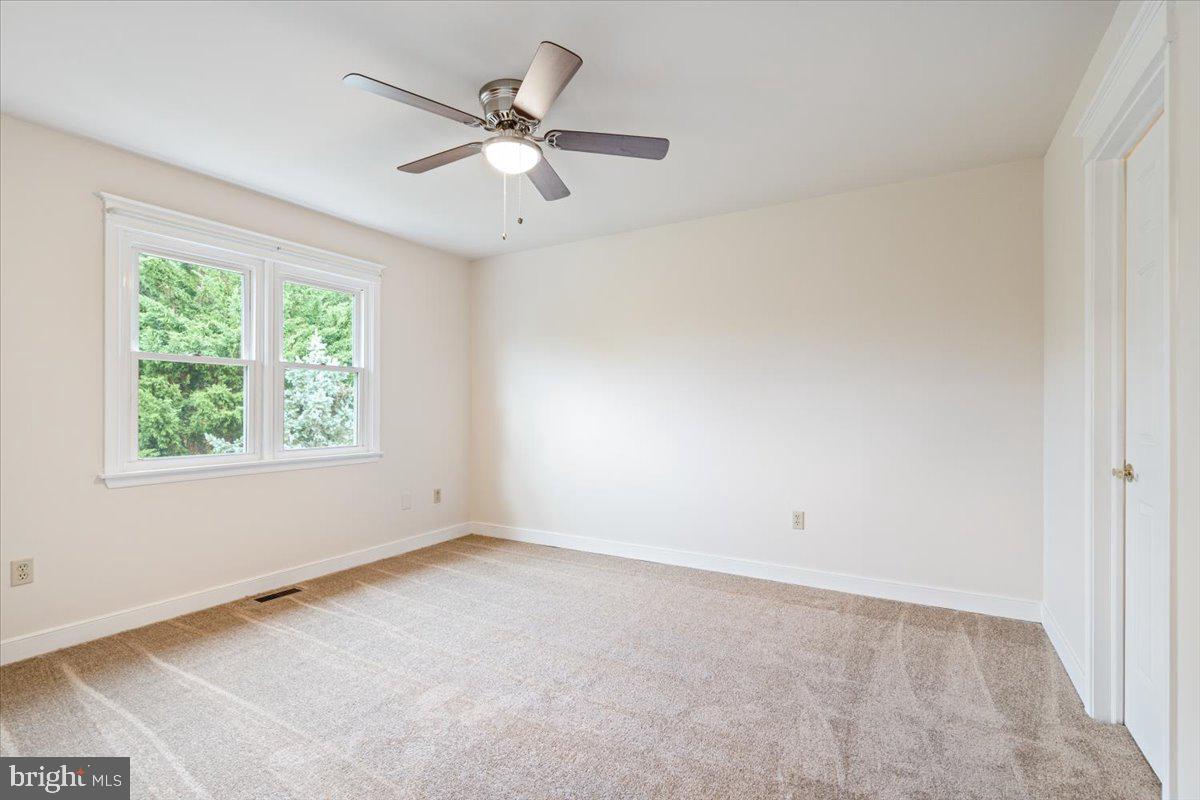 KENLY SQUARE - Residential