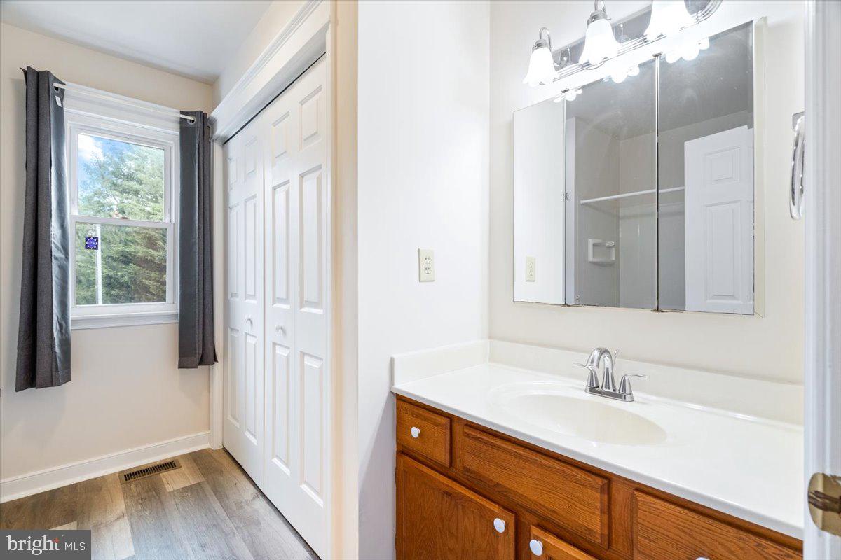 KENLY SQUARE - Residential