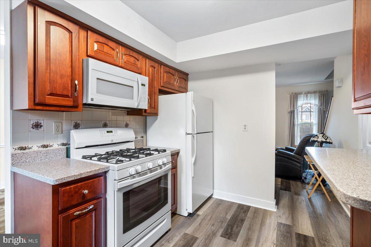 KENLY SQUARE - Residential