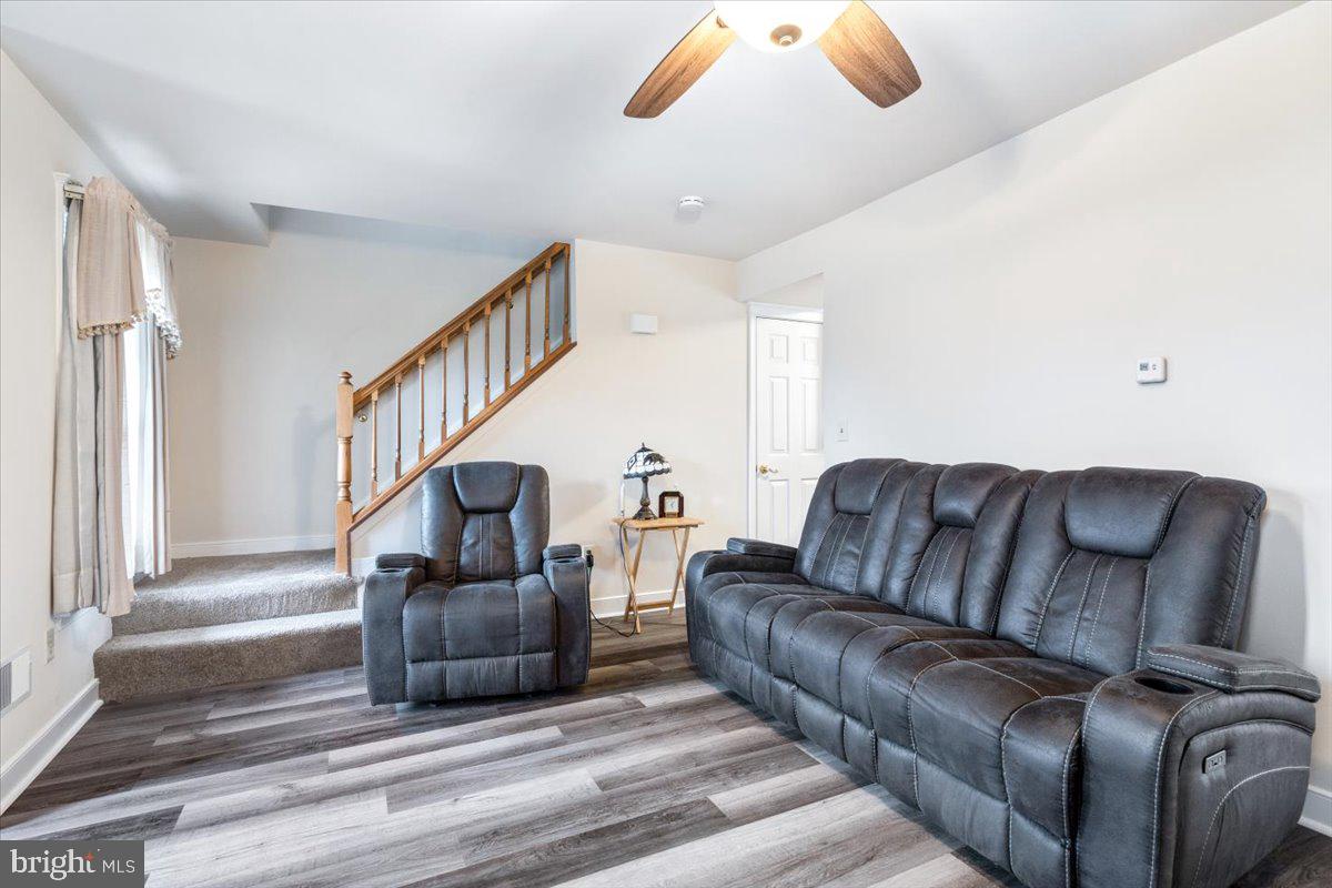 KENLY SQUARE - Residential