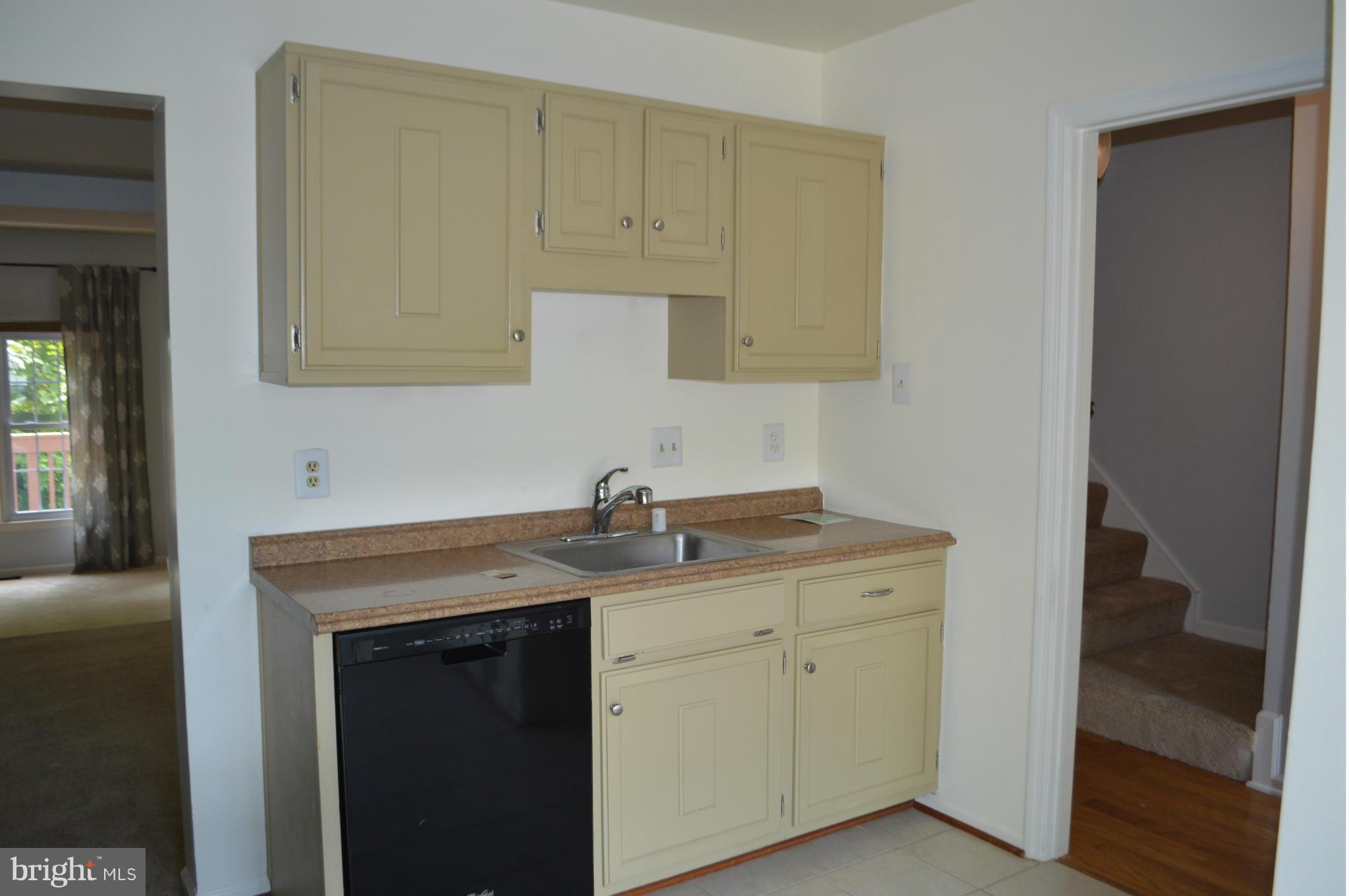 LAKE RIDGE - Residential Lease