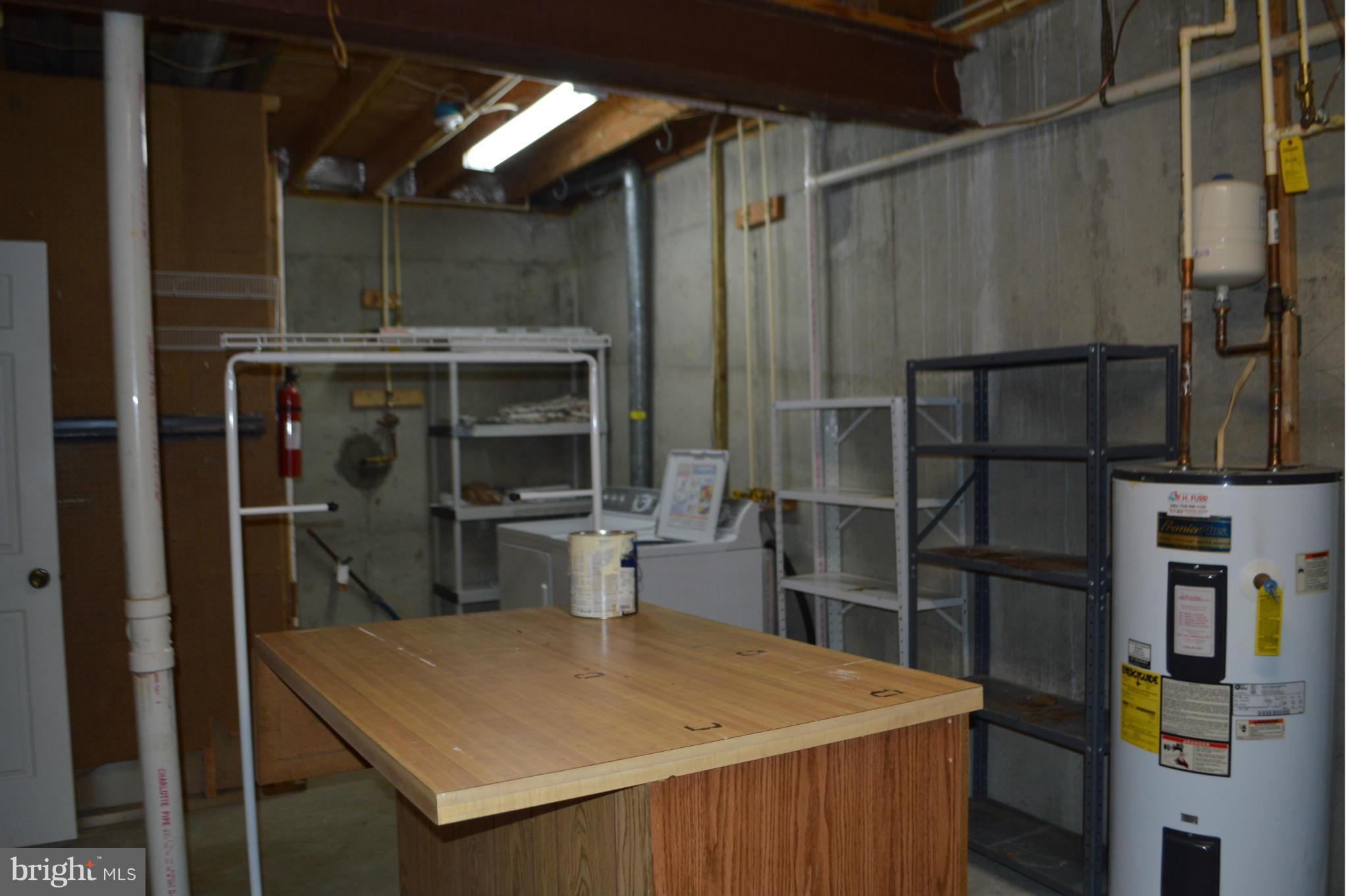 LAKE RIDGE - Residential Lease