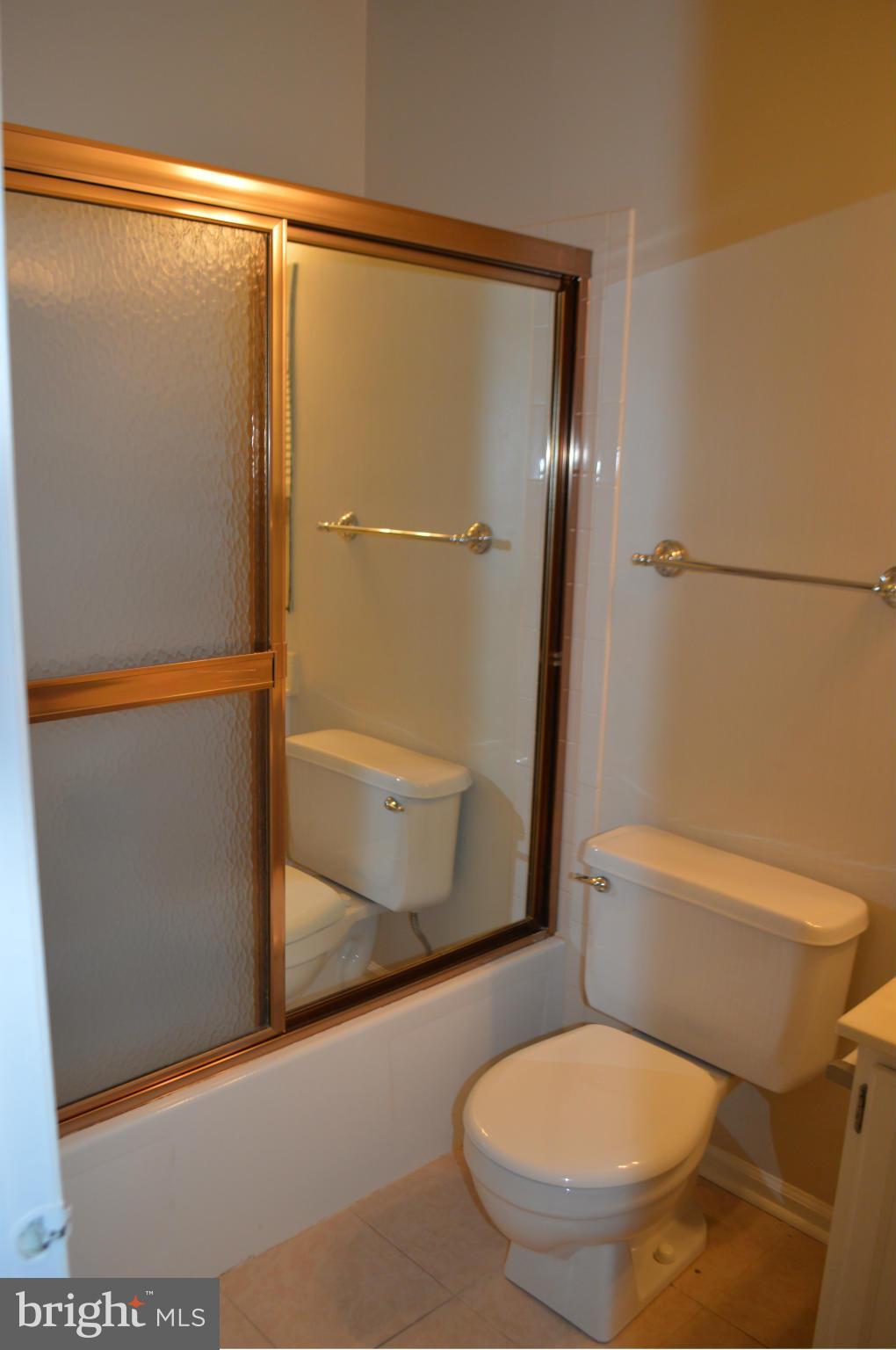 LAKE RIDGE - Residential Lease