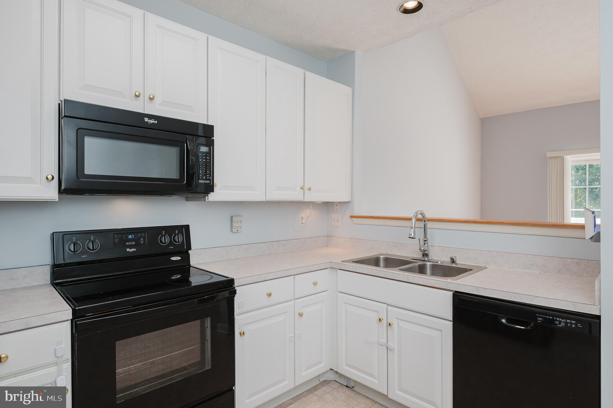 2120 MARDIC DRIVE