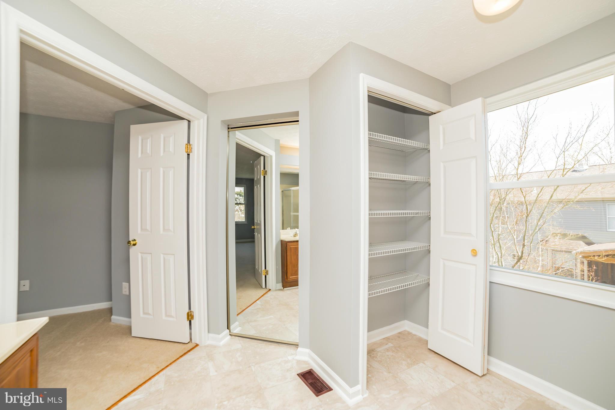 HASTINGS HUNT - Residential