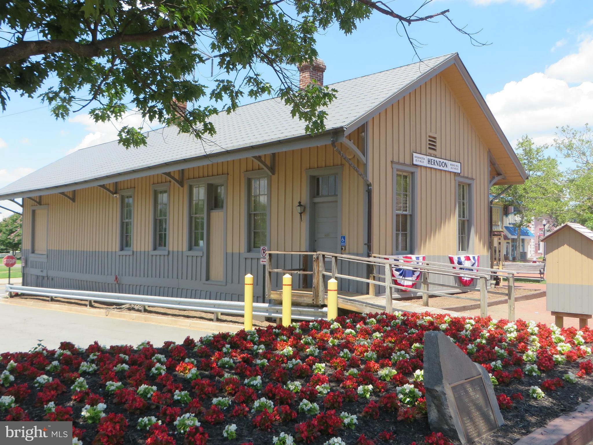 HASTINGS HUNT - Residential