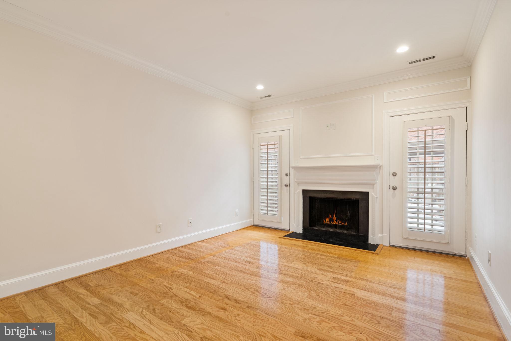 TOBACCO QUAY - Residential