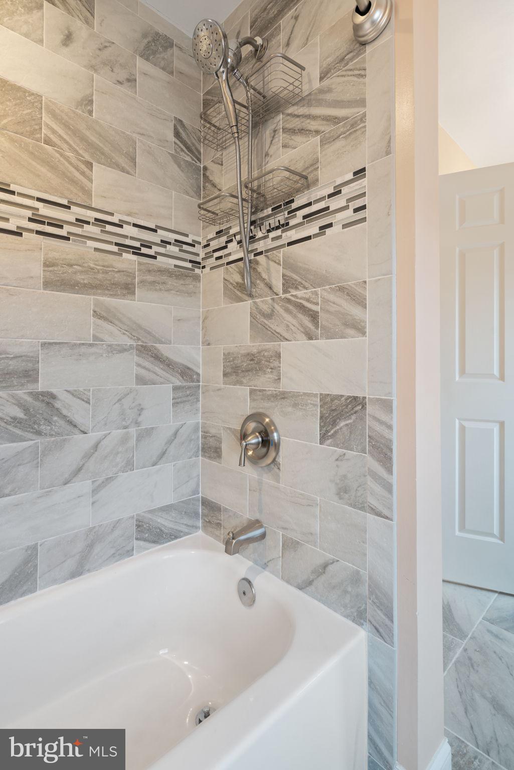 TOBACCO QUAY - Residential