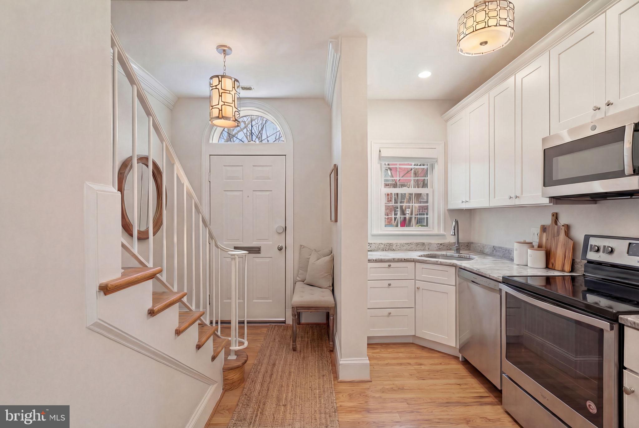 TOBACCO QUAY - Residential