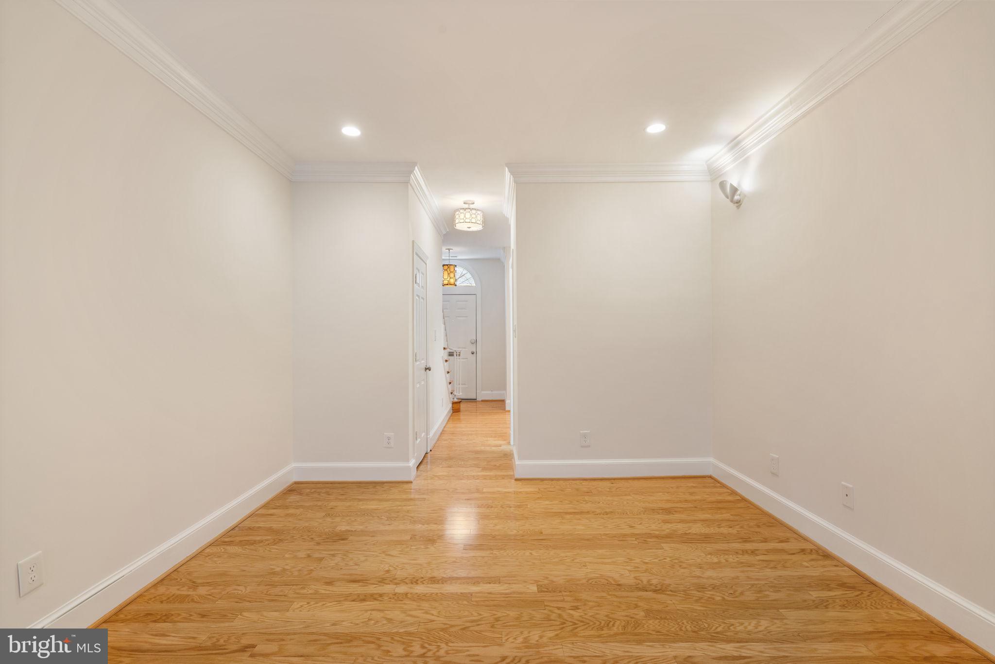 TOBACCO QUAY - Residential