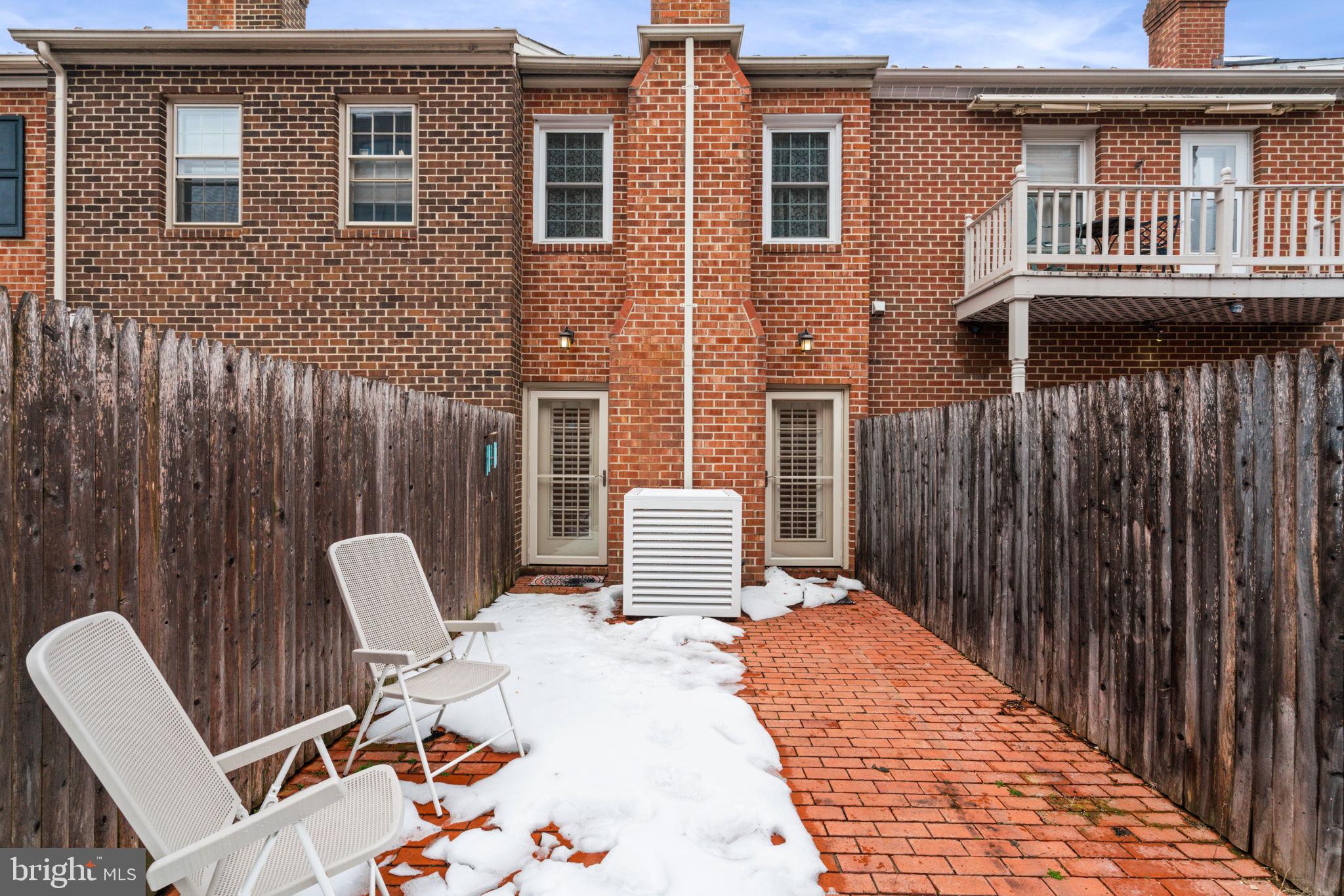 TOBACCO QUAY - Residential