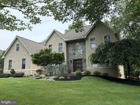 880 WOODED POND AMBLER PA 19002