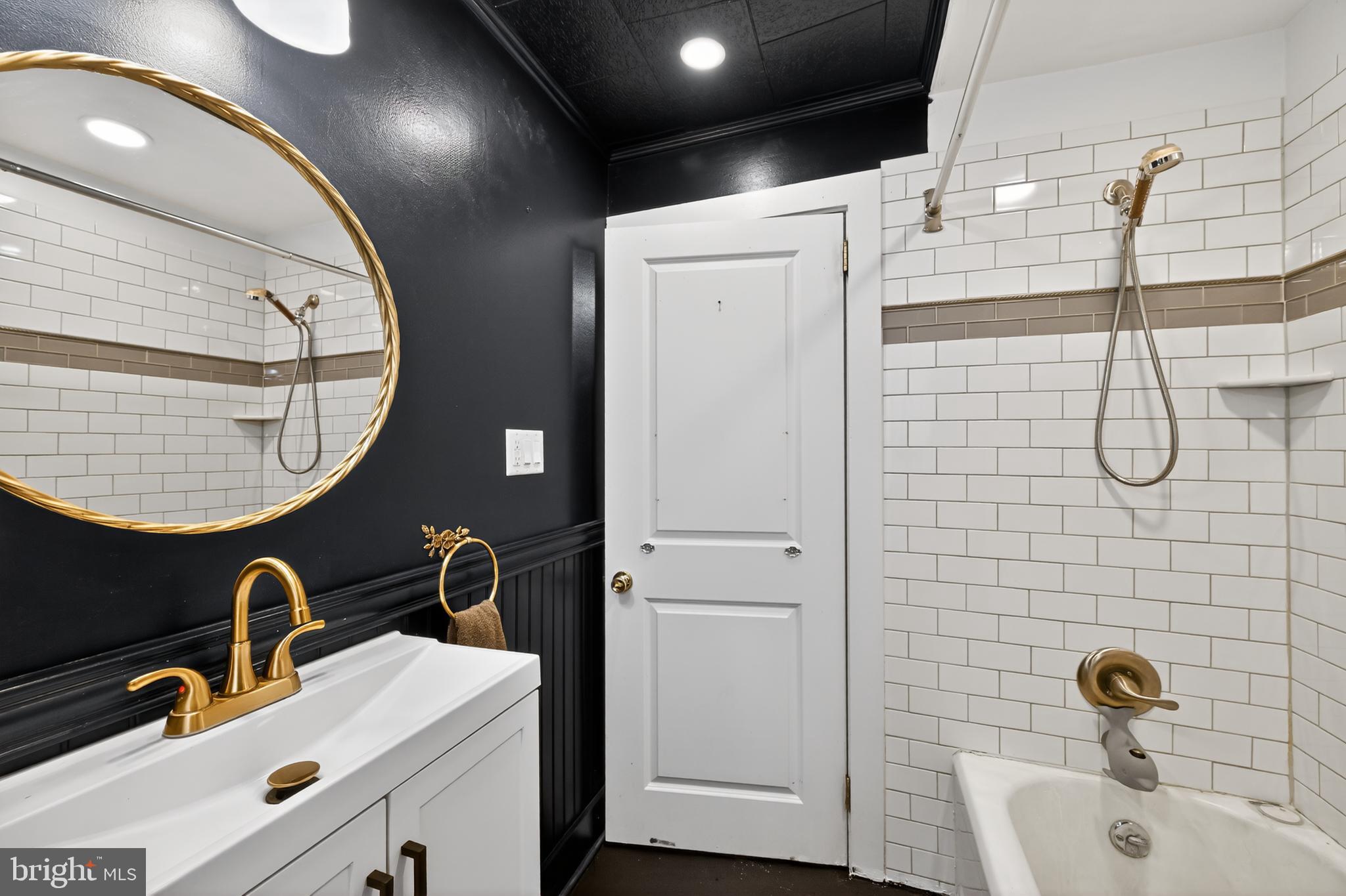 LANCASTER - Residential