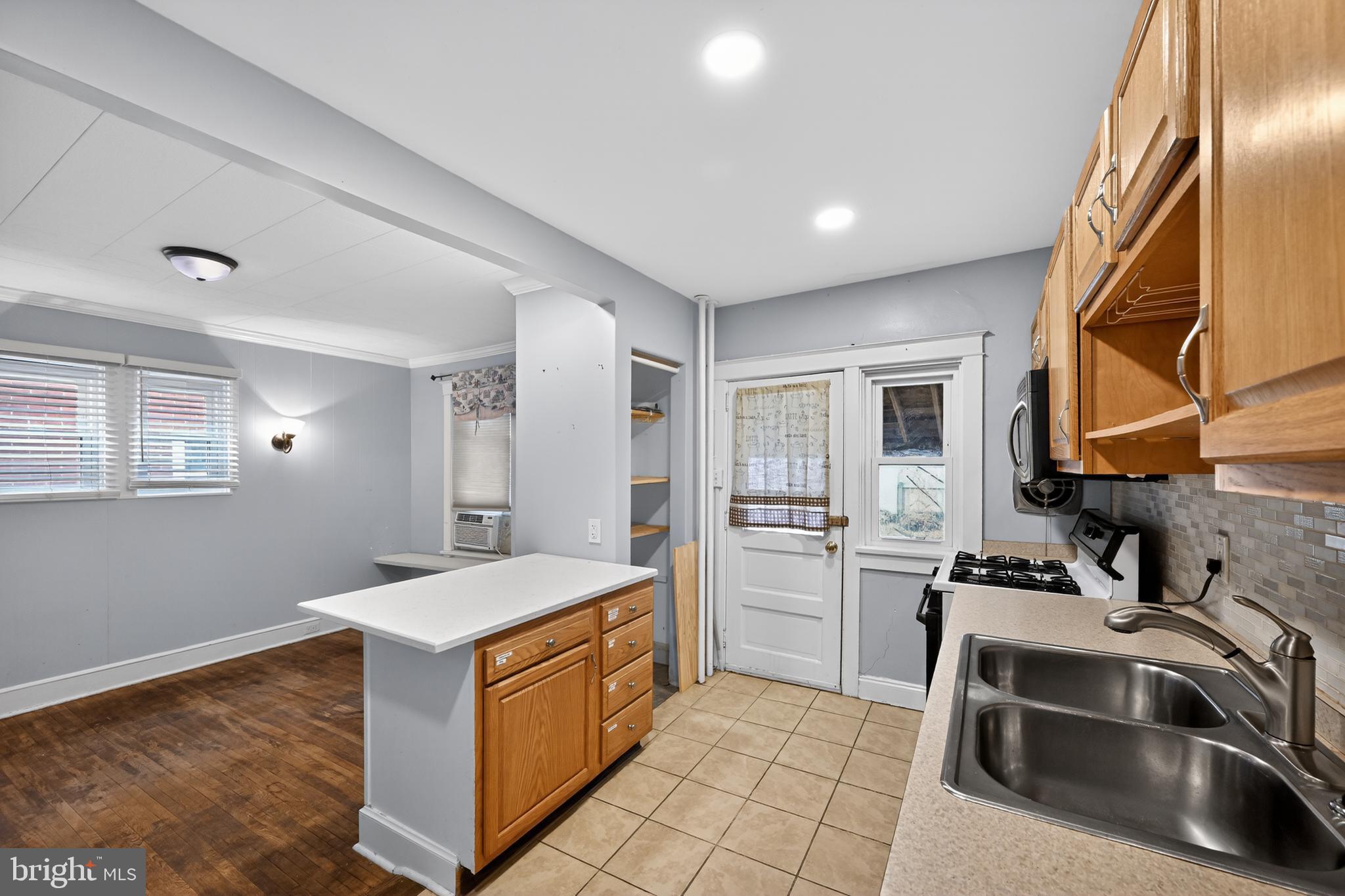 LANCASTER - Residential