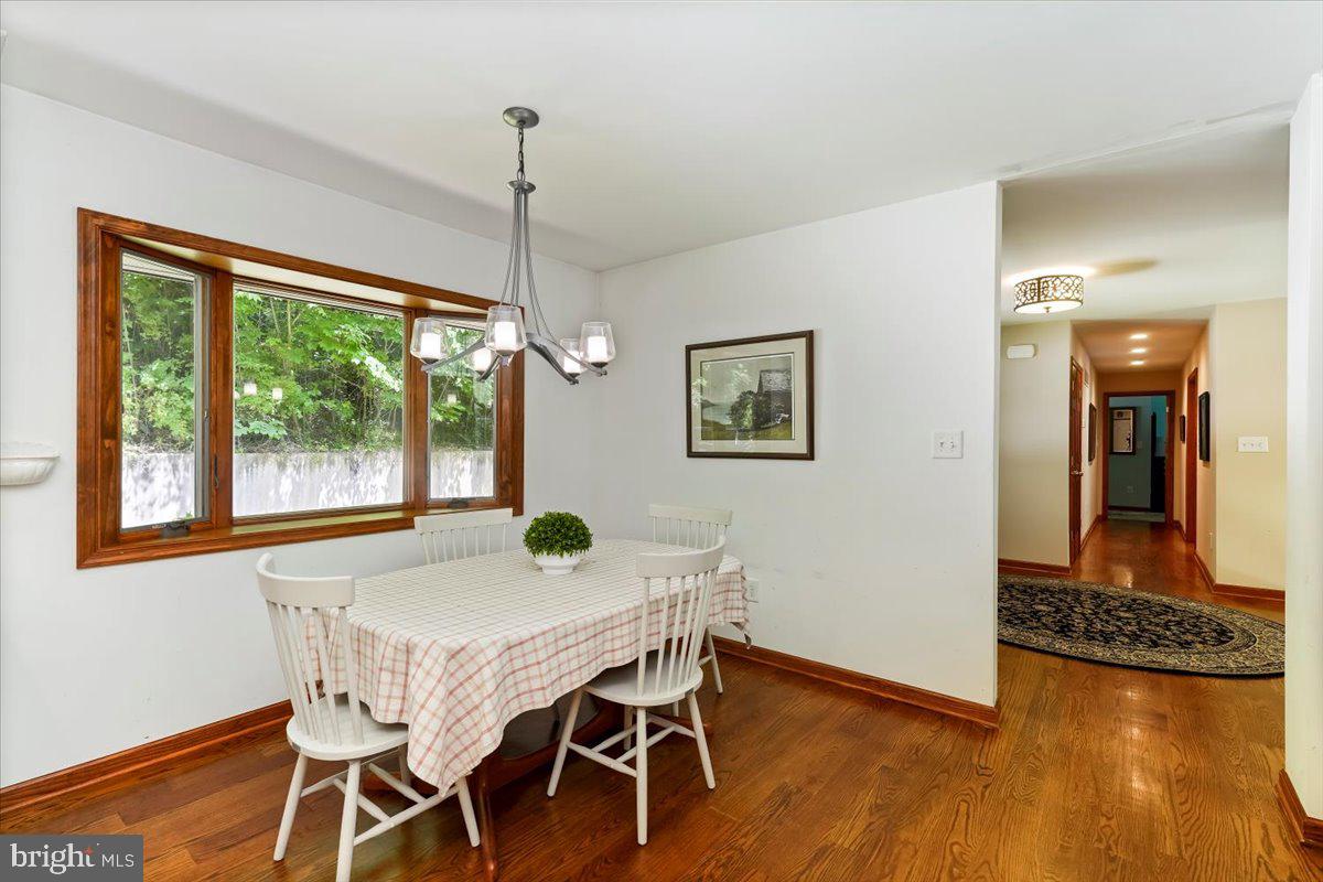 RADNOR HUNT - Residential