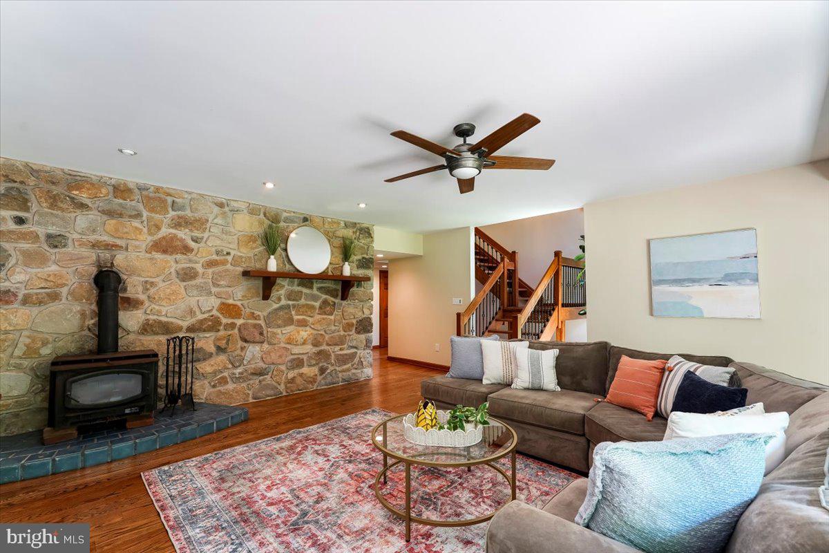 RADNOR HUNT - Residential