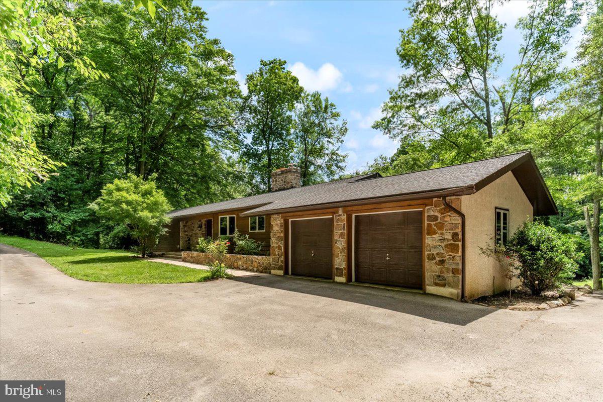 RADNOR HUNT - Residential