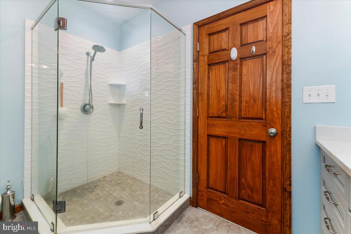 RADNOR HUNT - Residential