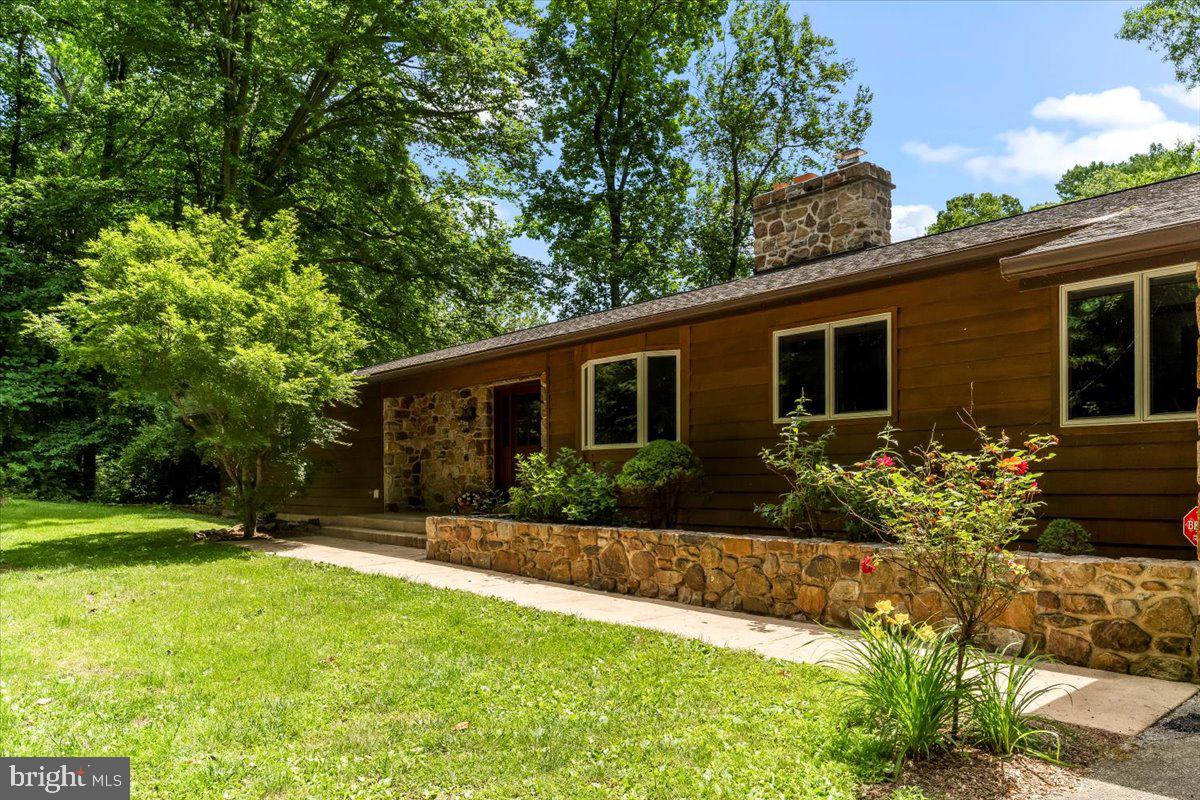 RADNOR HUNT - Residential