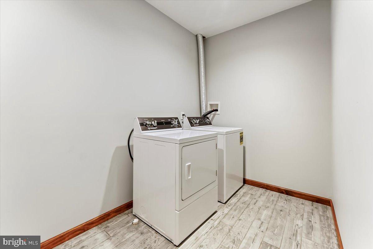 RADNOR HUNT - Residential