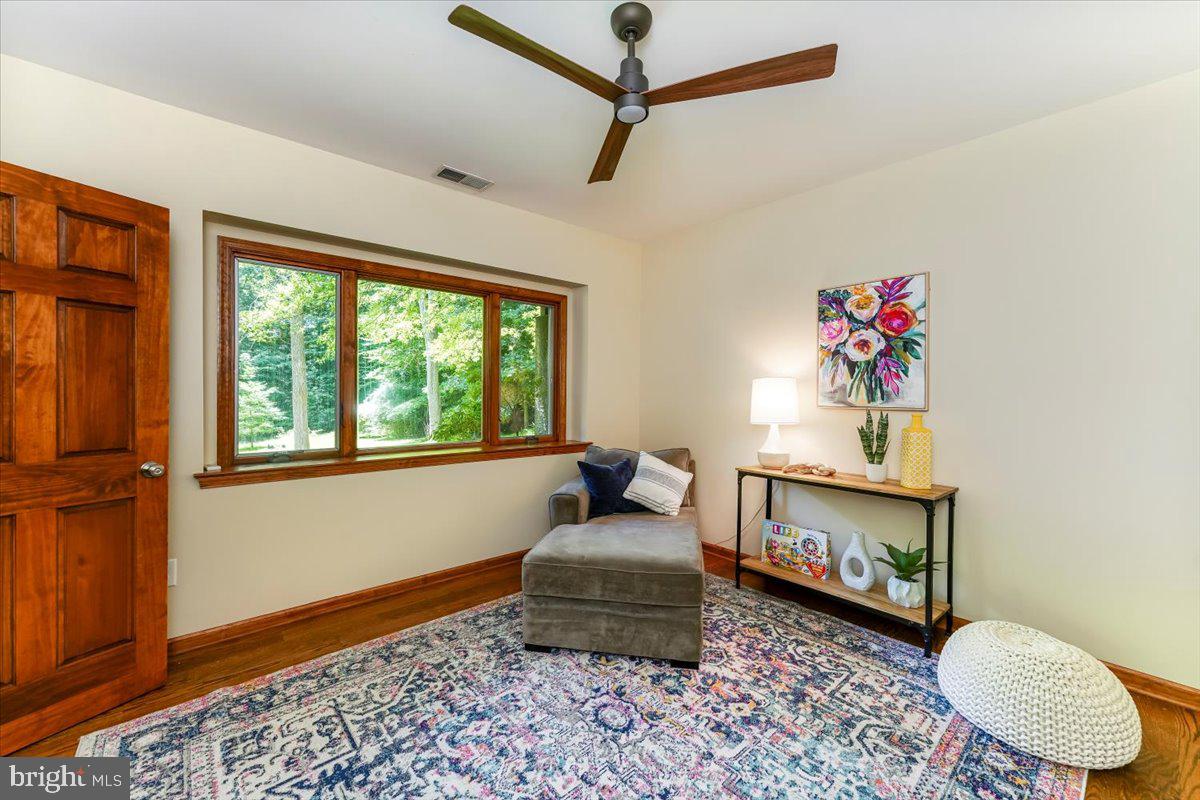 RADNOR HUNT - Residential